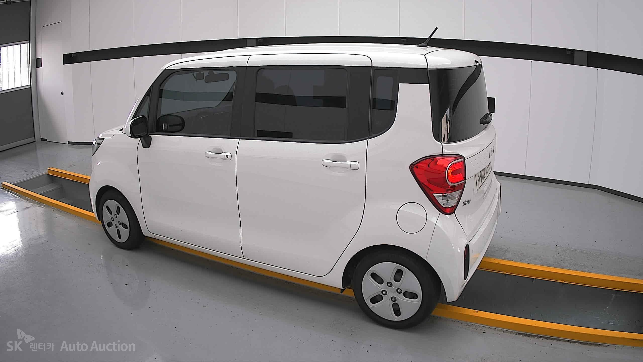2022 - kia ray