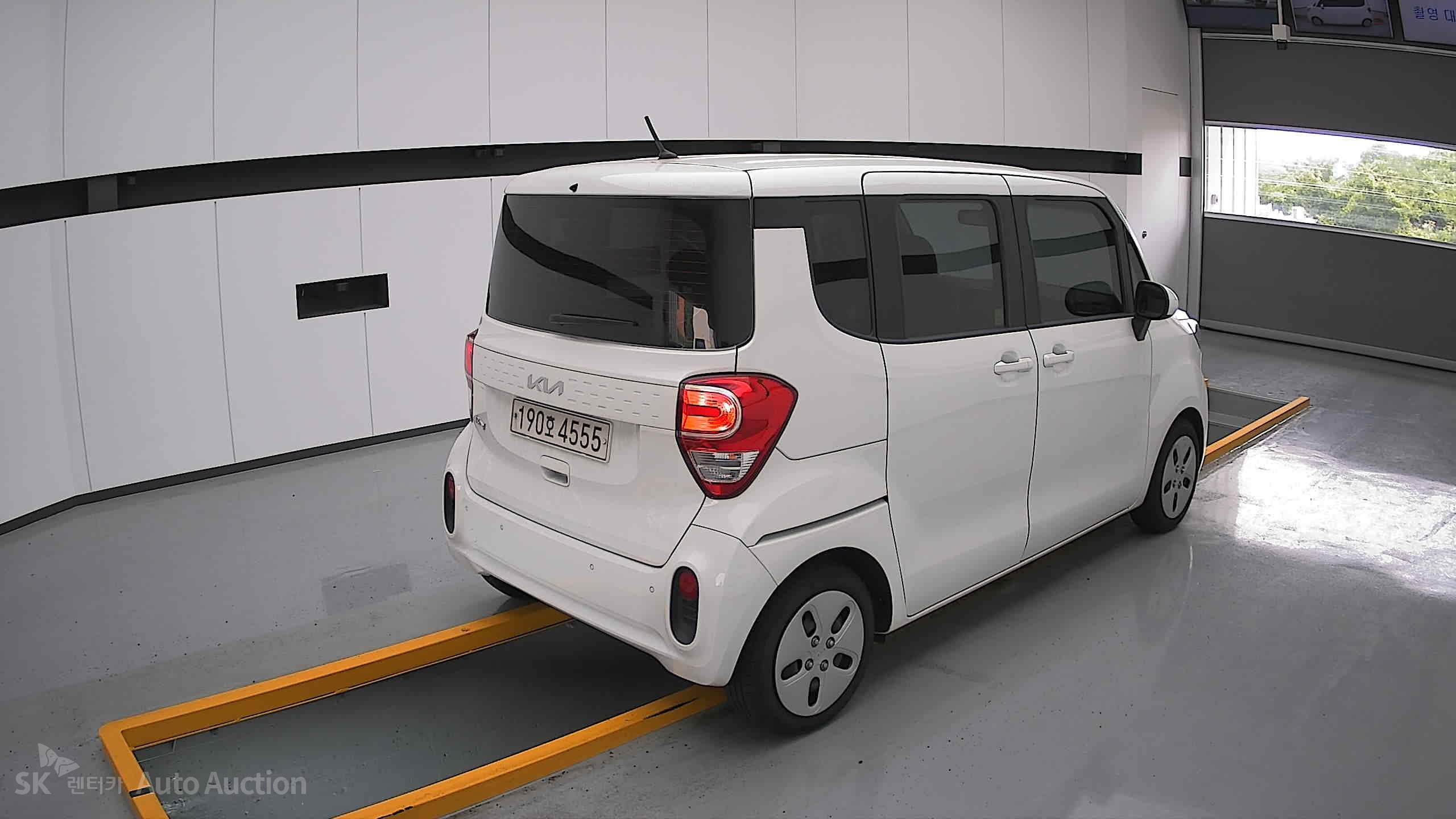 2022 - kia ray