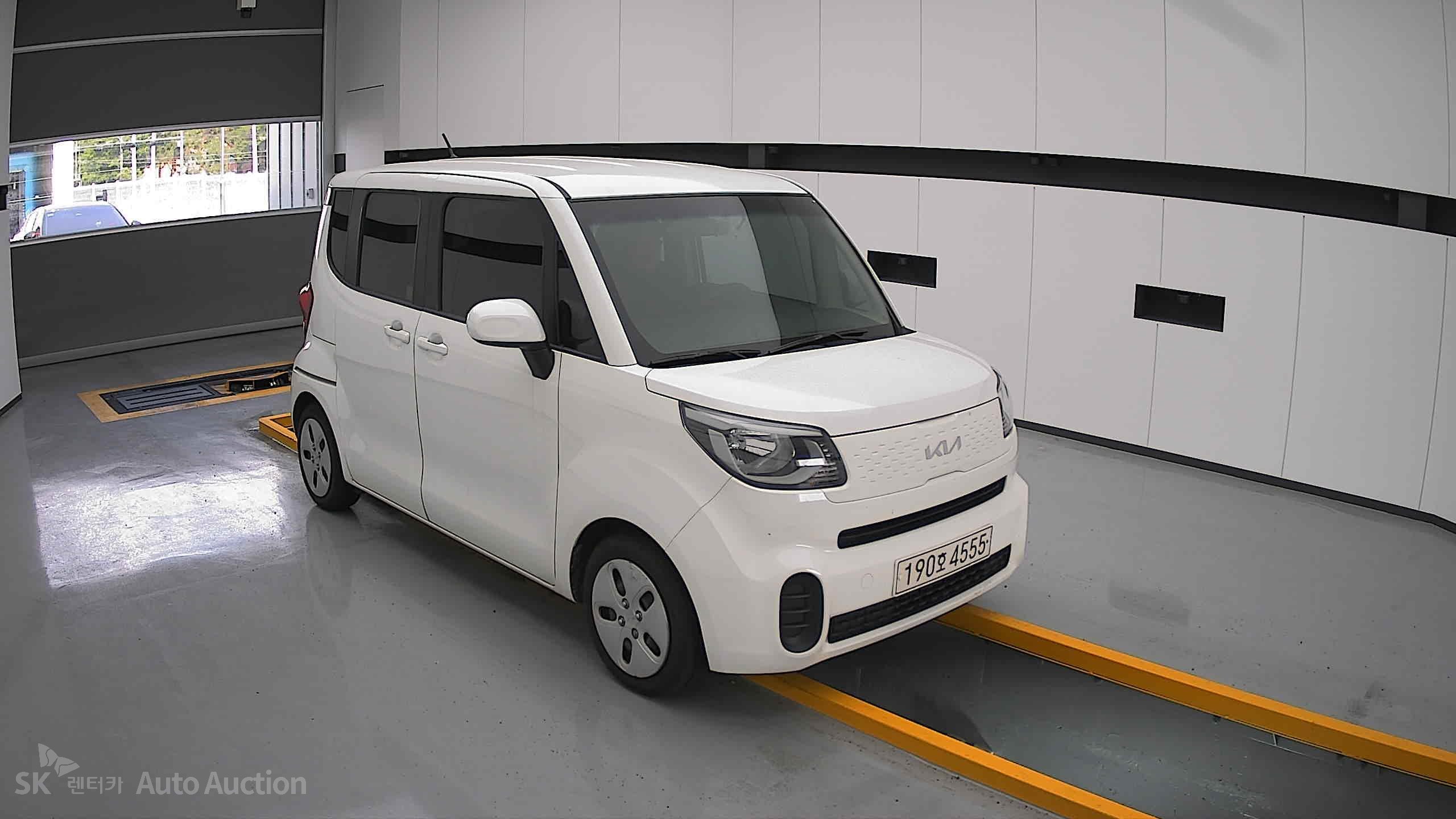 2022 - kia ray