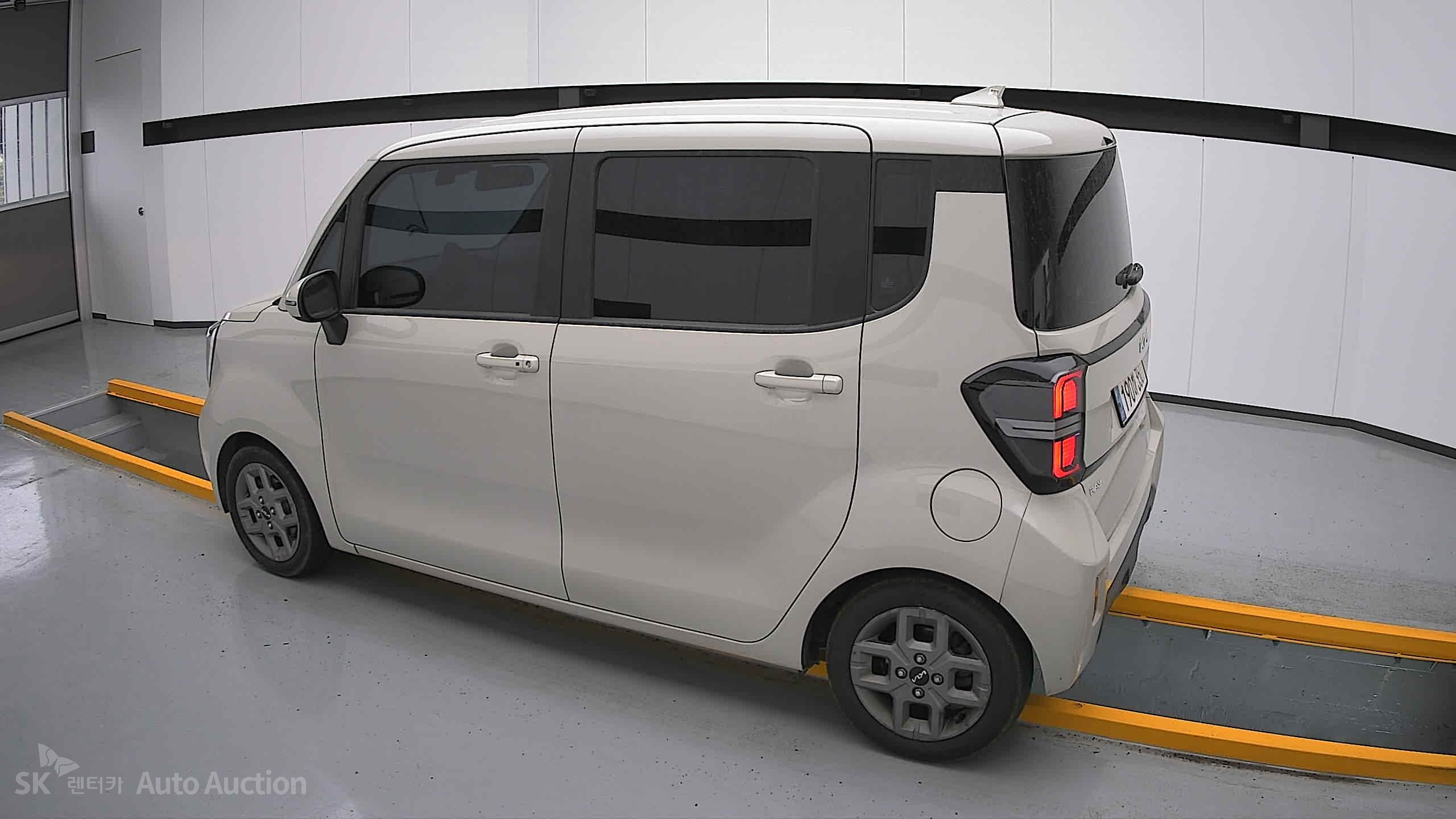 2023 - kia ray