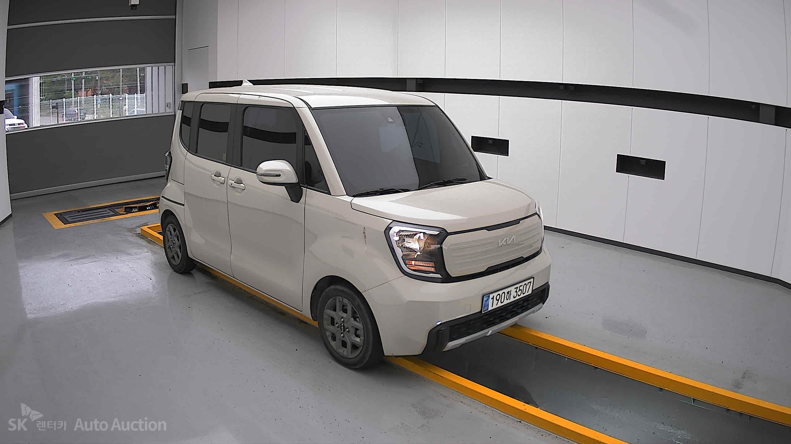 2023 - kia ray