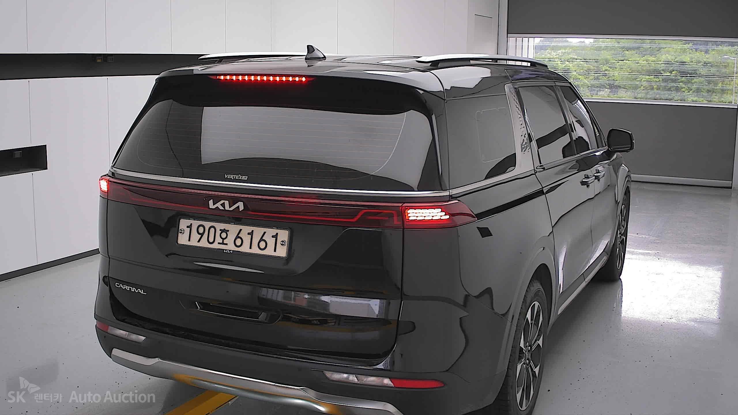 2023 - kia carnival