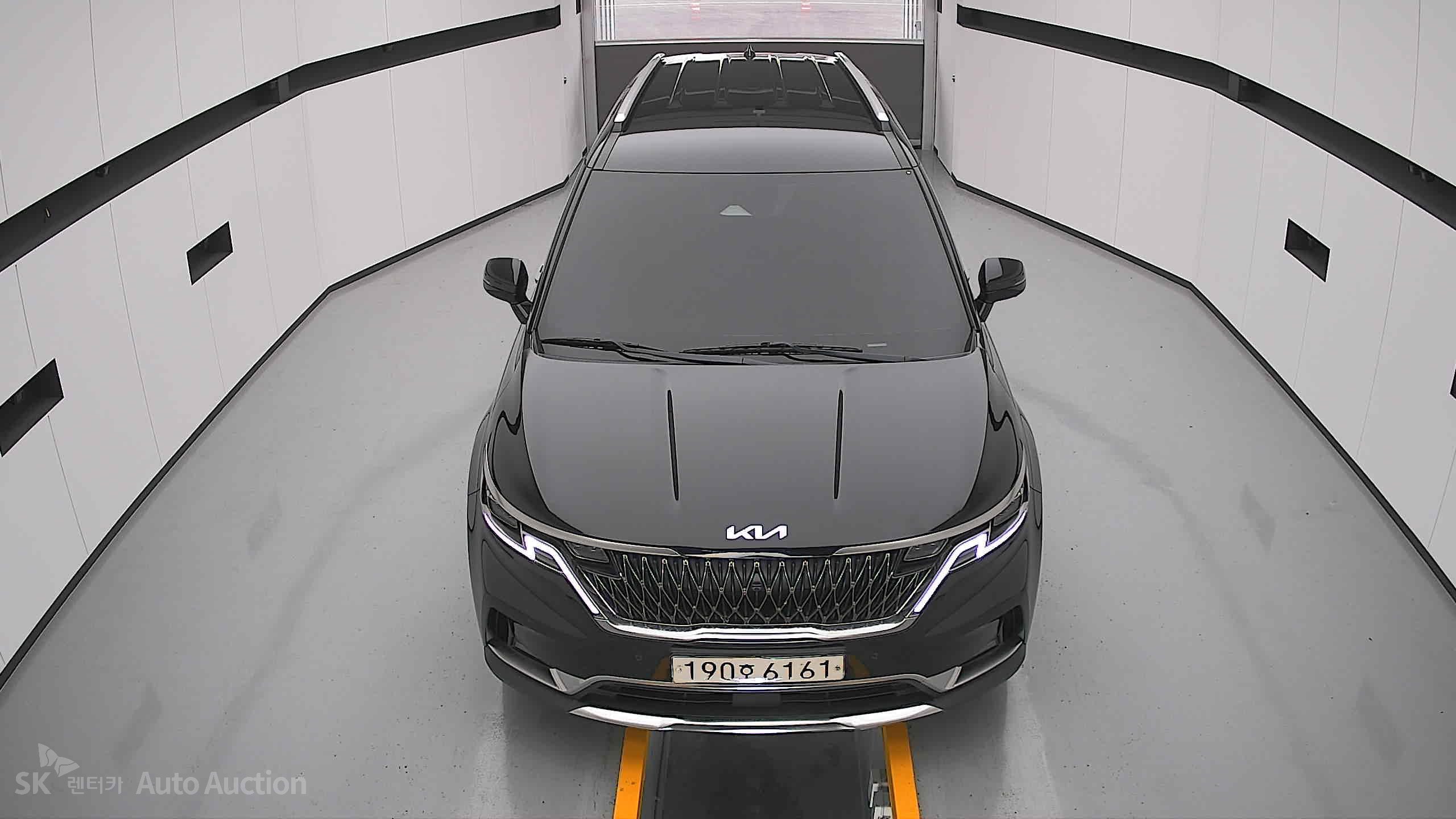 2023 - kia carnival