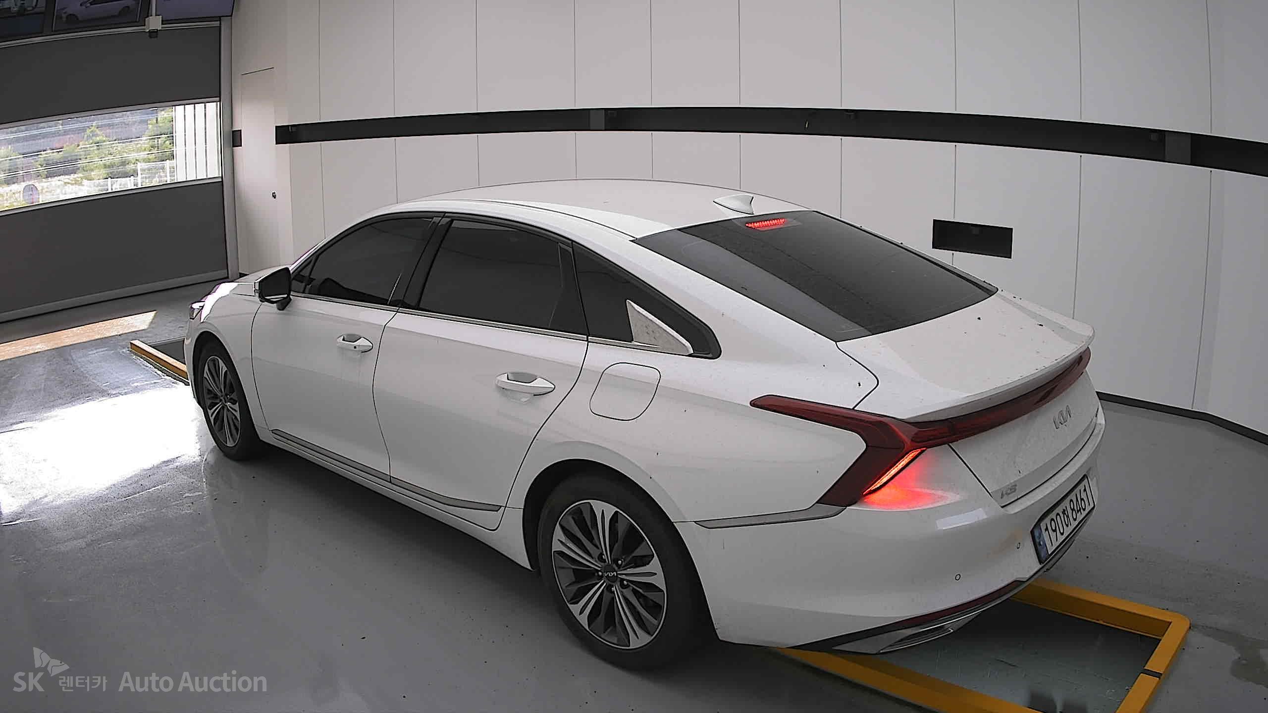 2022 - kia k8