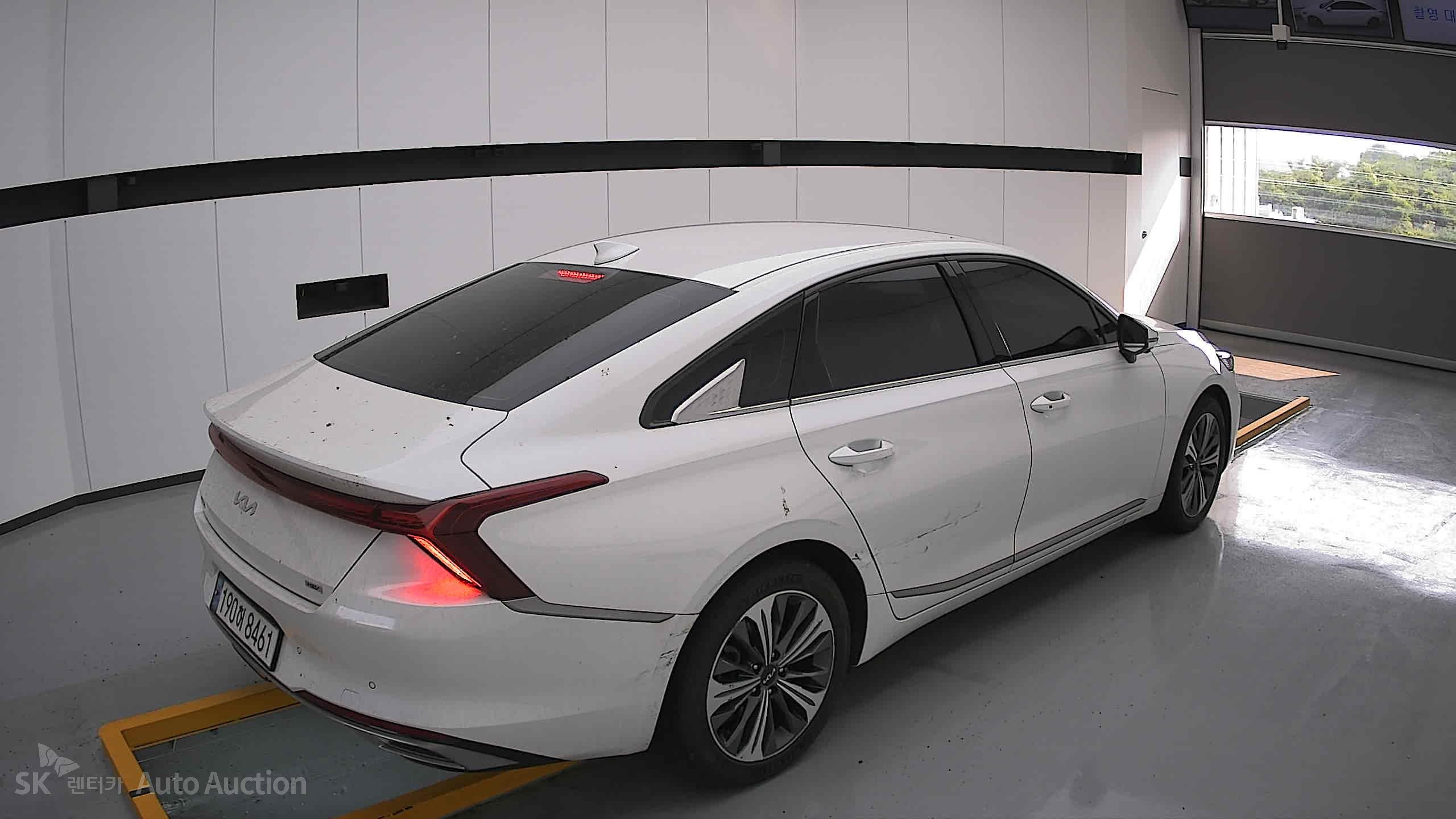 2022 - kia k8