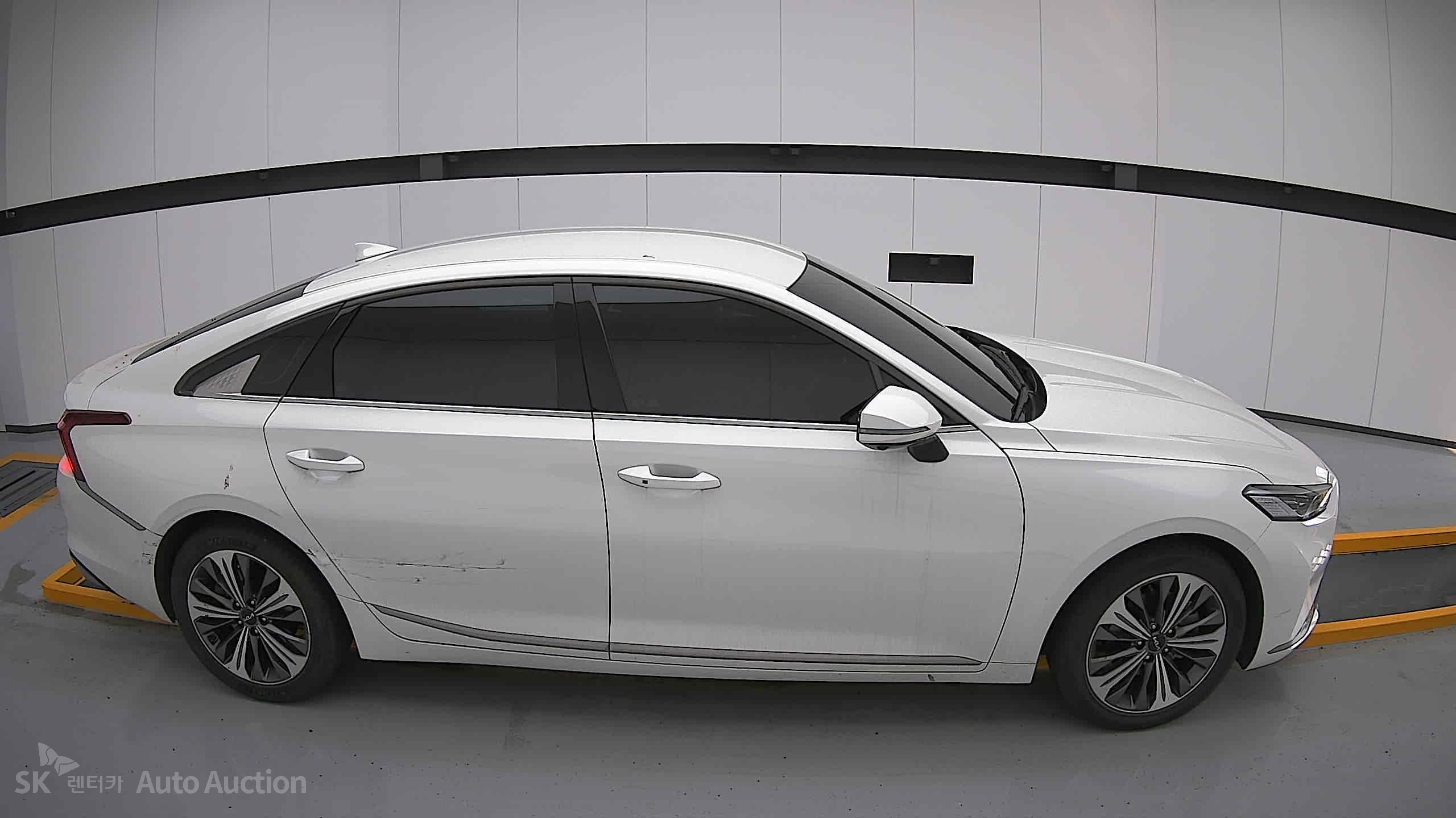 2022 - kia k8