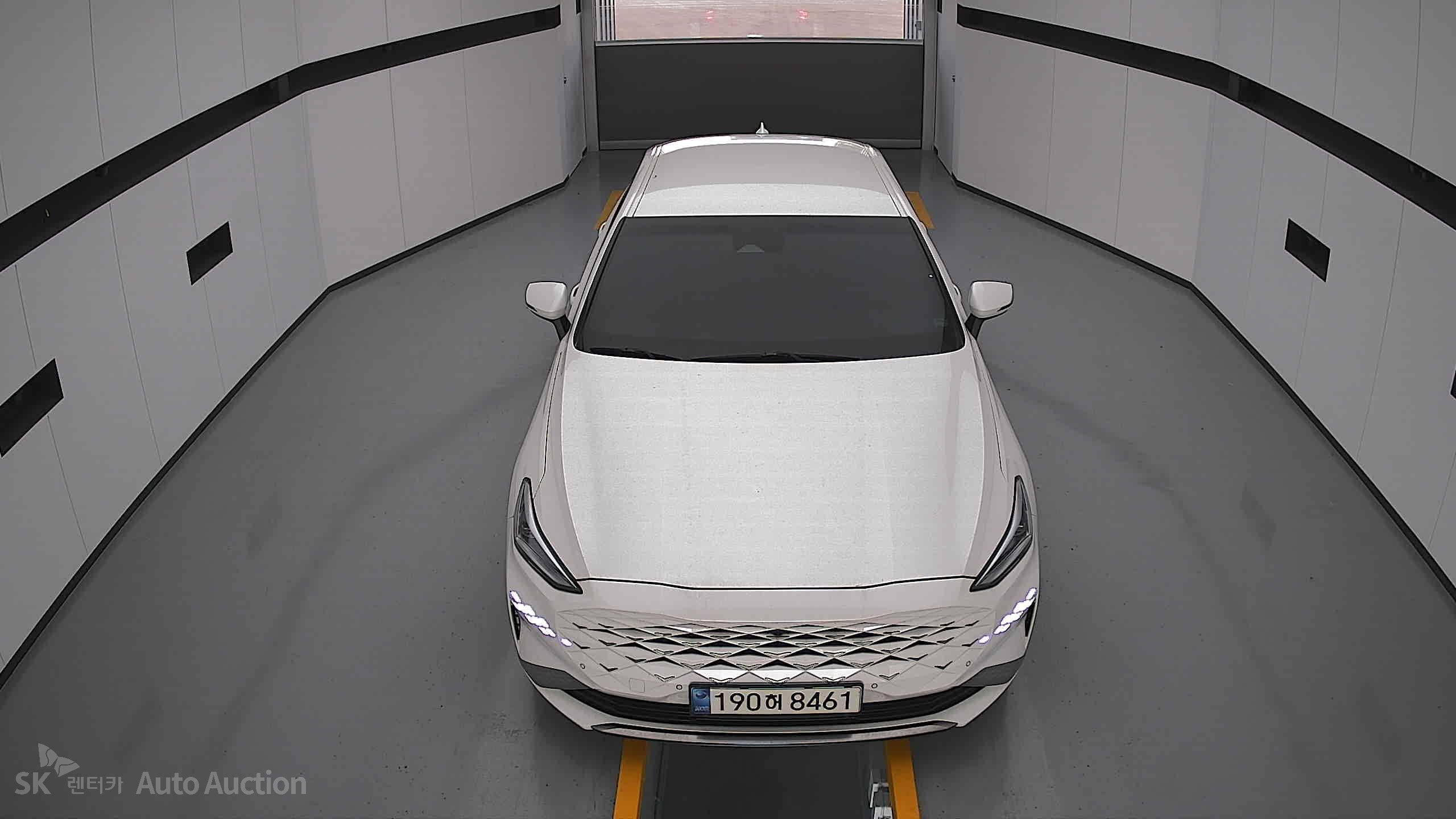 2022 - kia k8