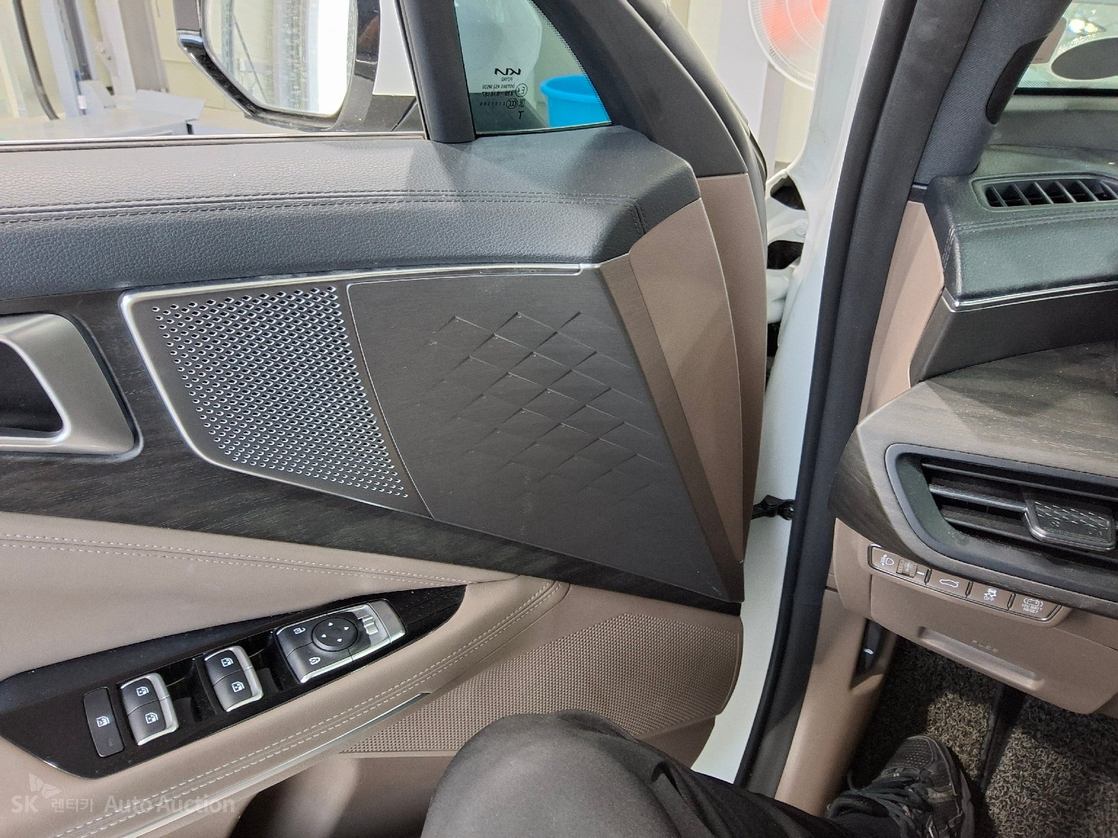 2022 - kia k8
