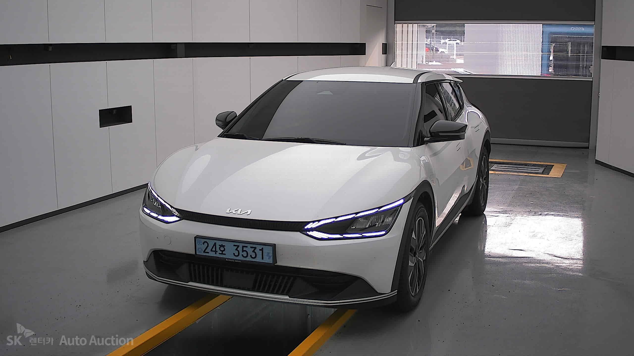 2022 - kia ev6