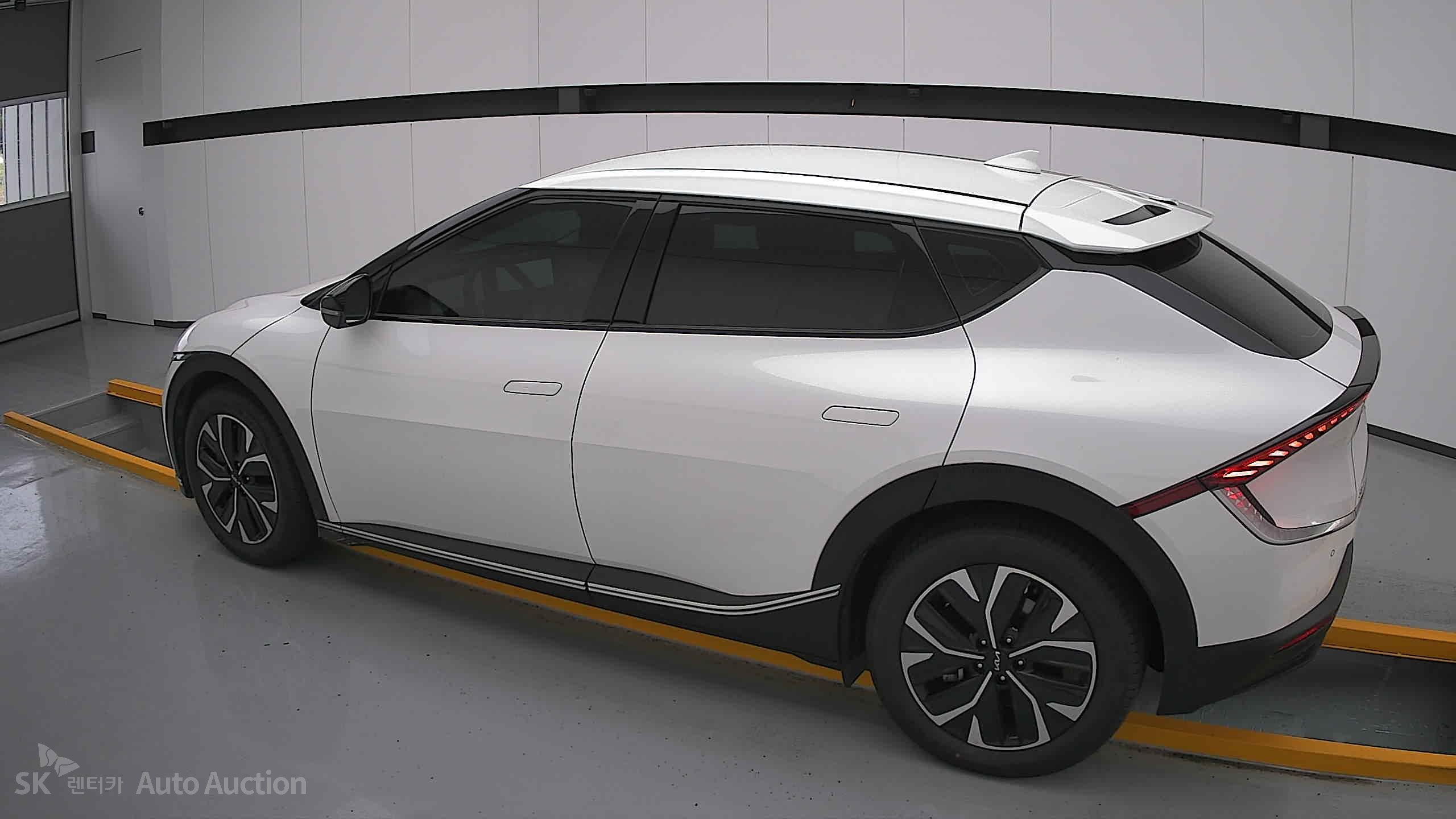 2022 - kia ev6