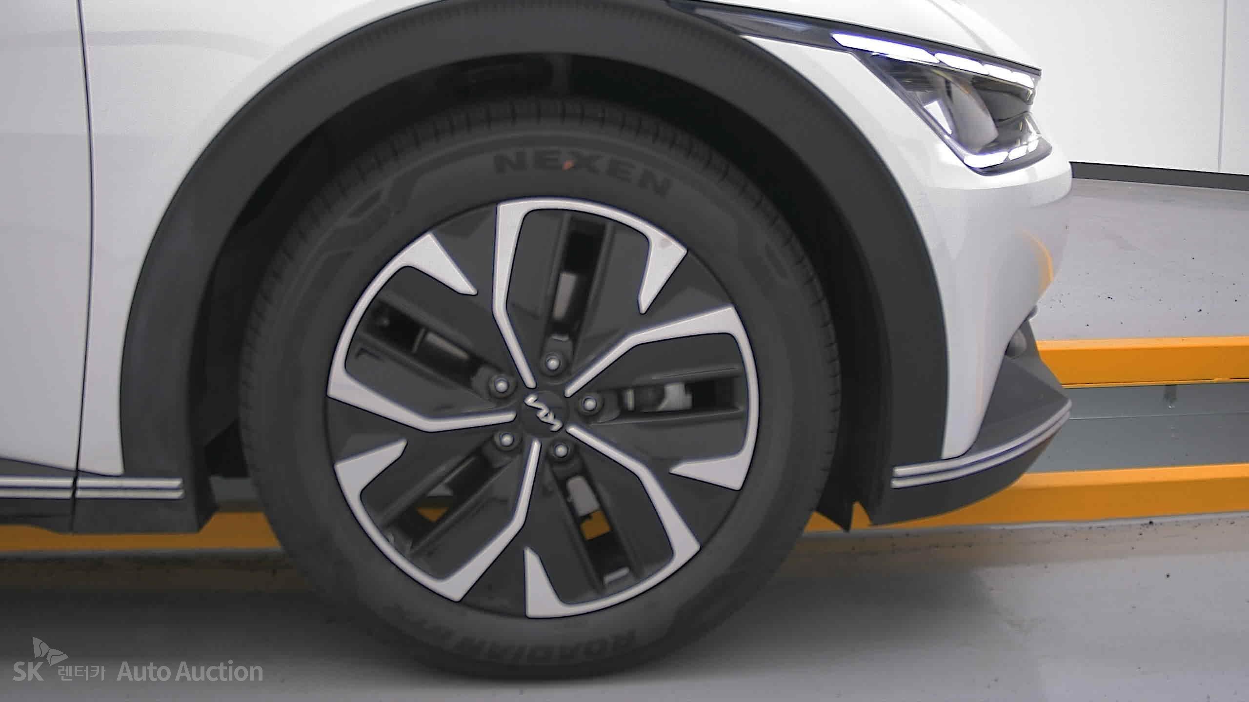 2022 - kia ev6