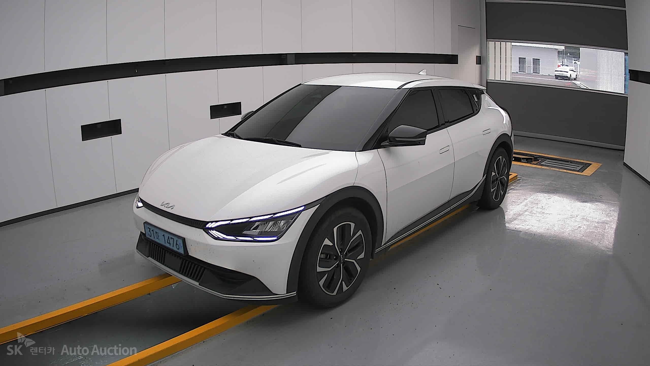 2022 - kia ev6