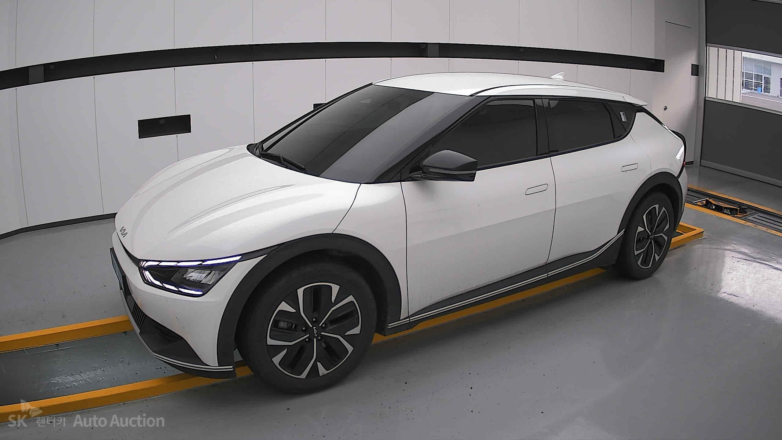 2022 - kia ev6