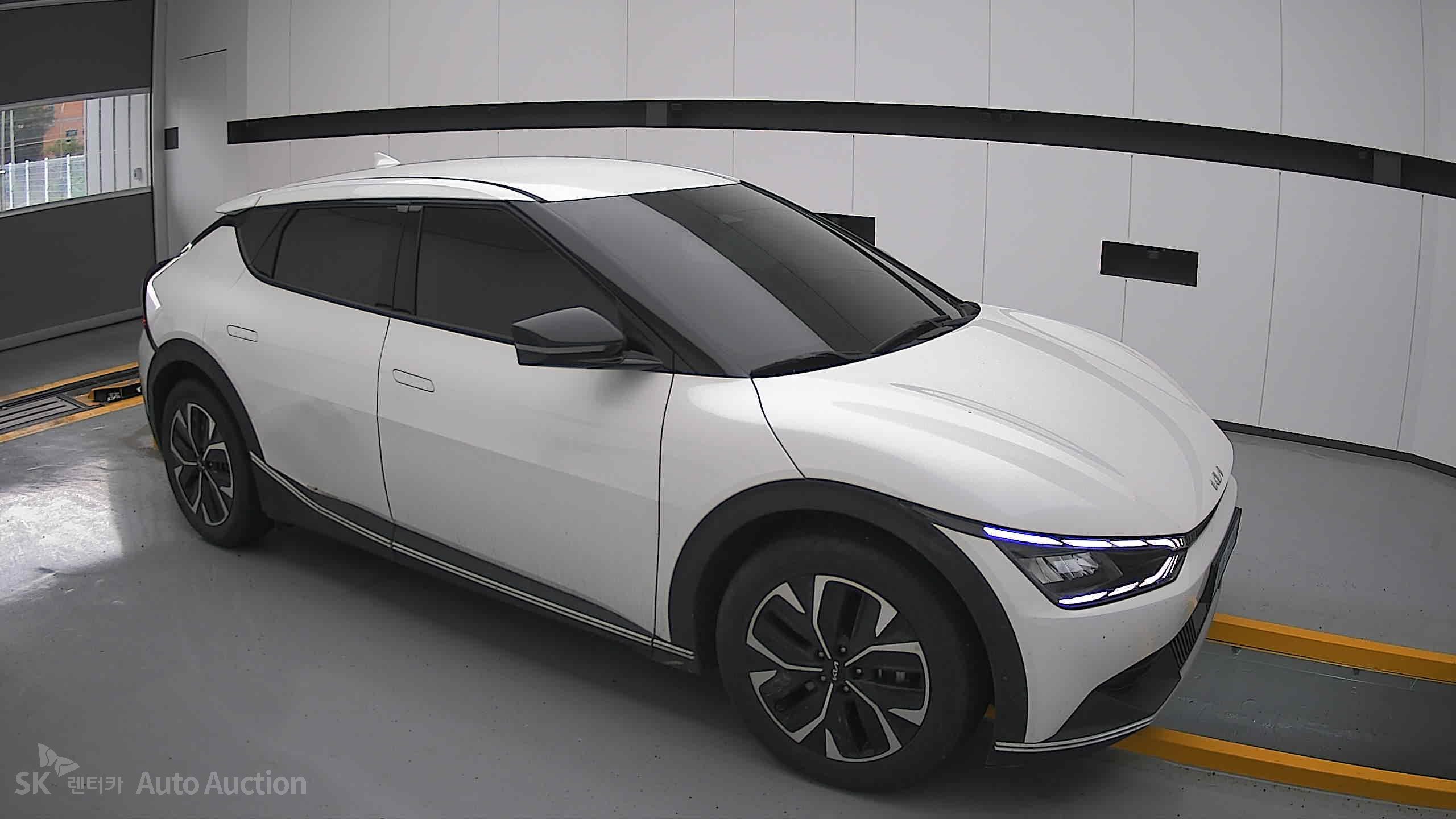 2022 - kia ev6