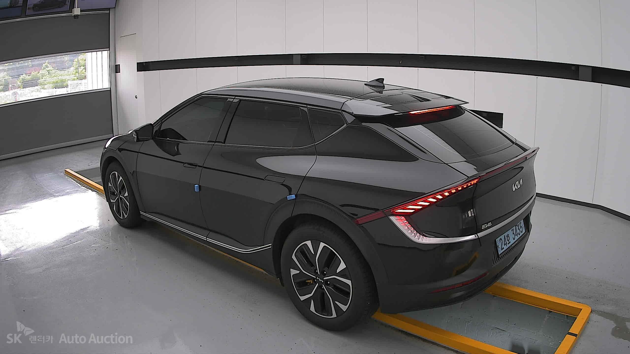 2022 - kia ev6