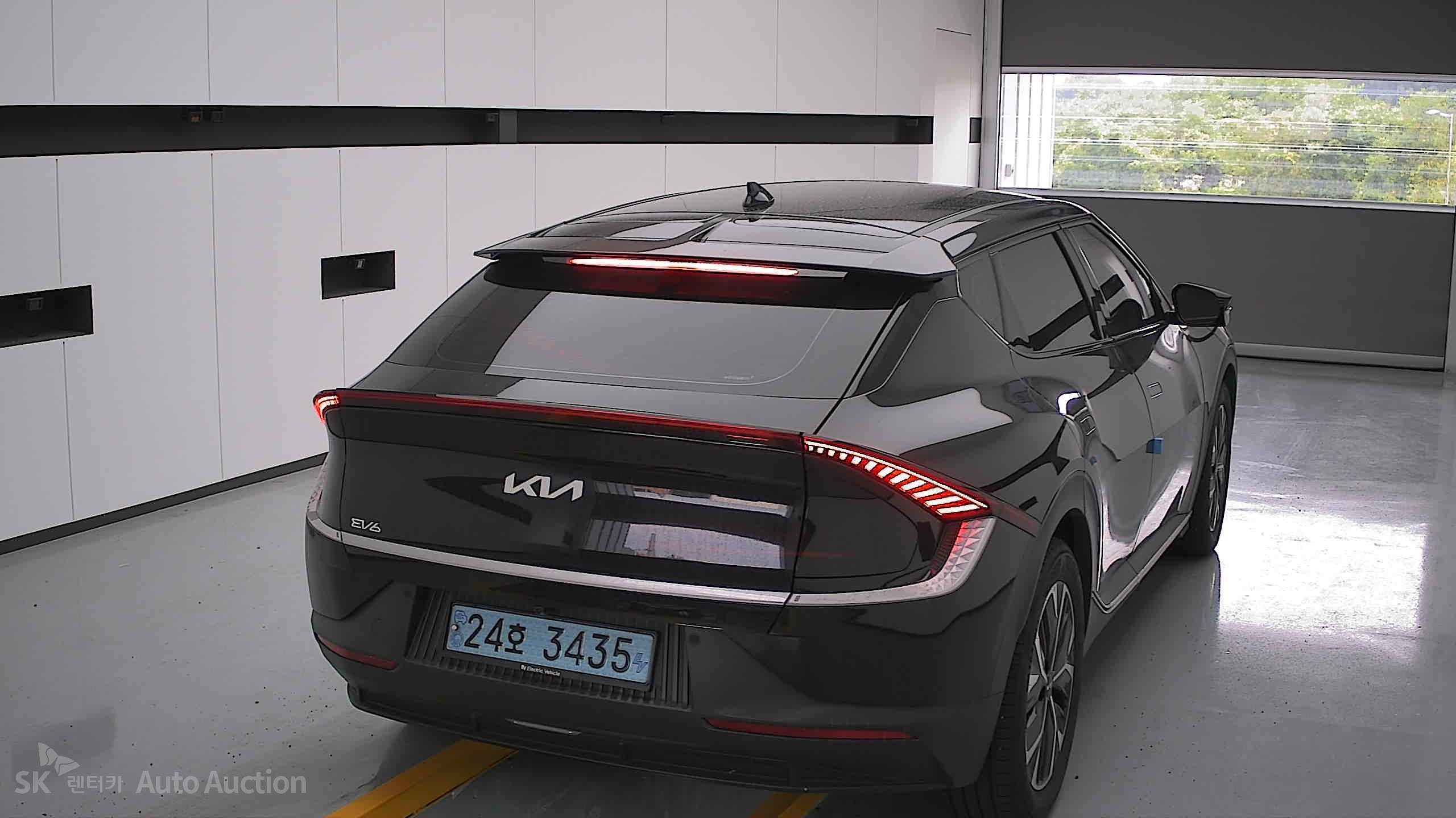 2022 - kia ev6