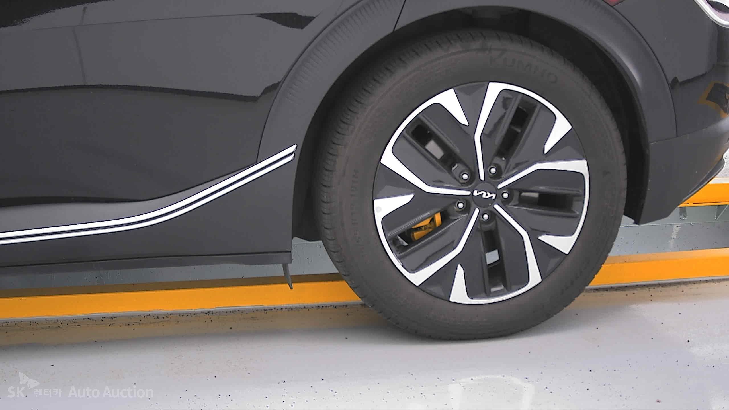 2022 - kia ev6