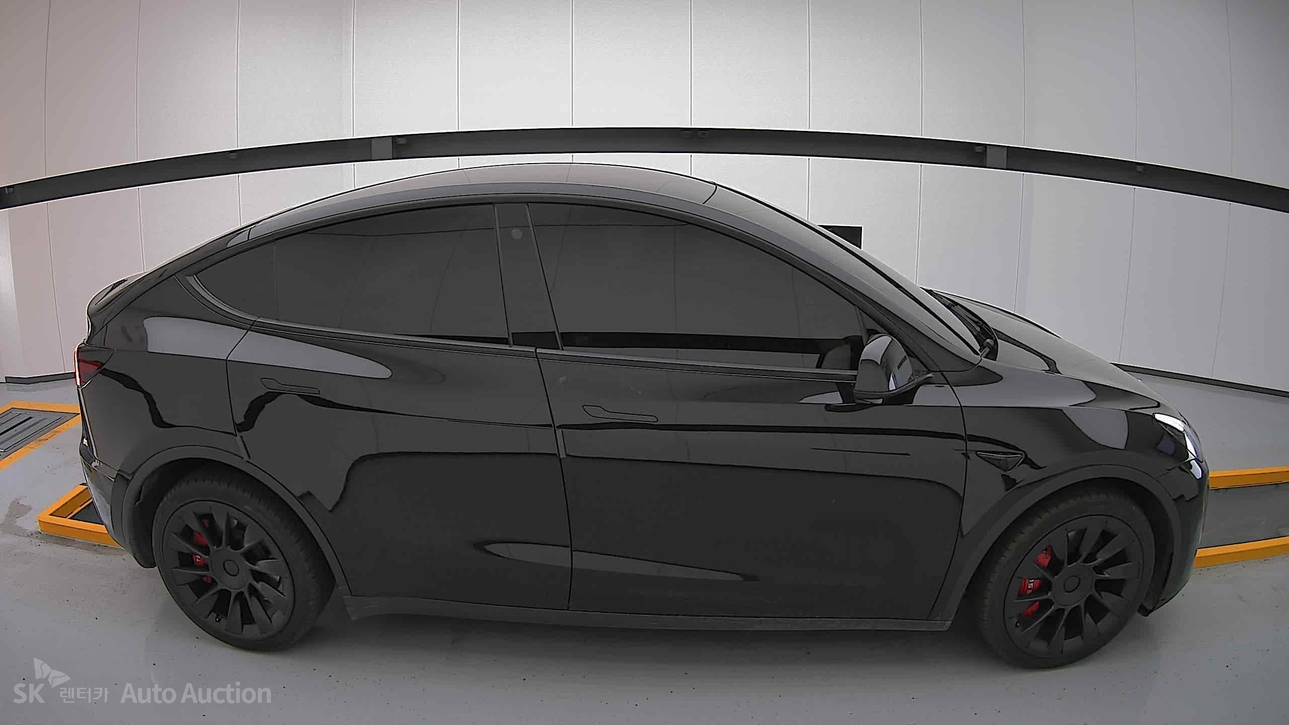 2022 - tesla model y