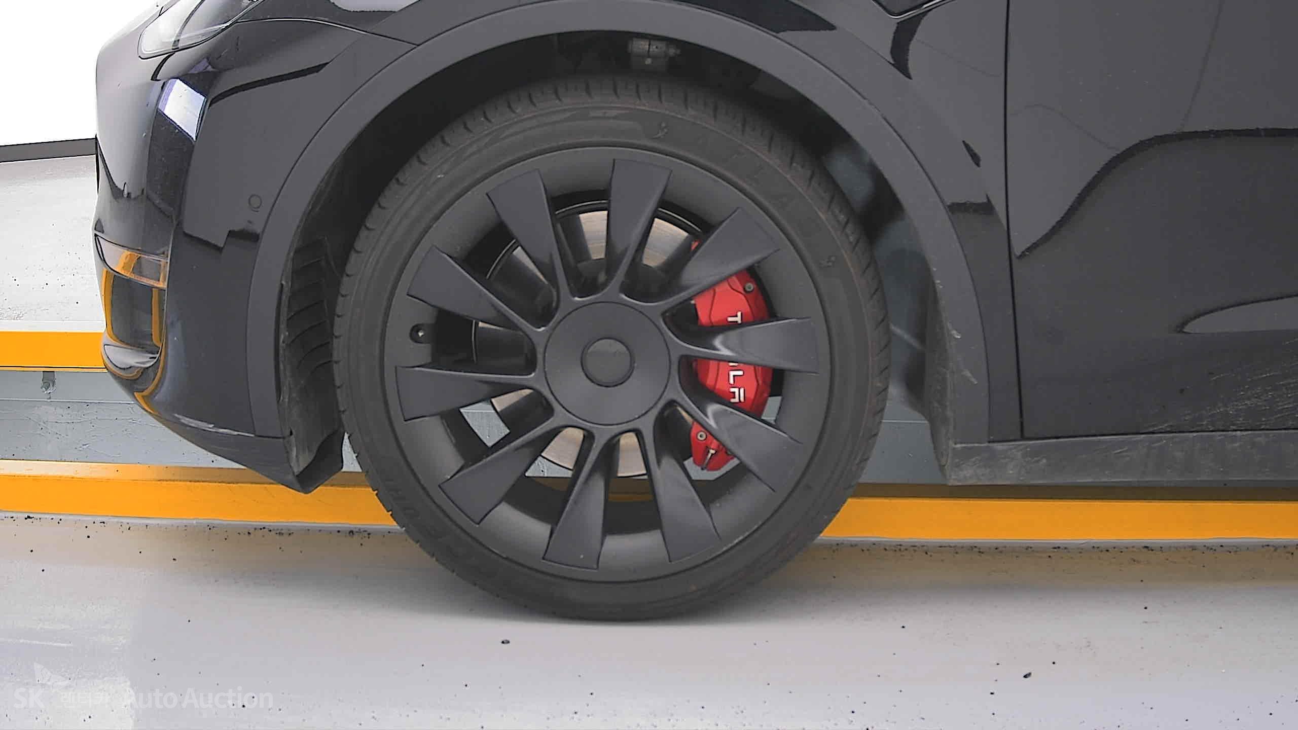 2022 - tesla model y