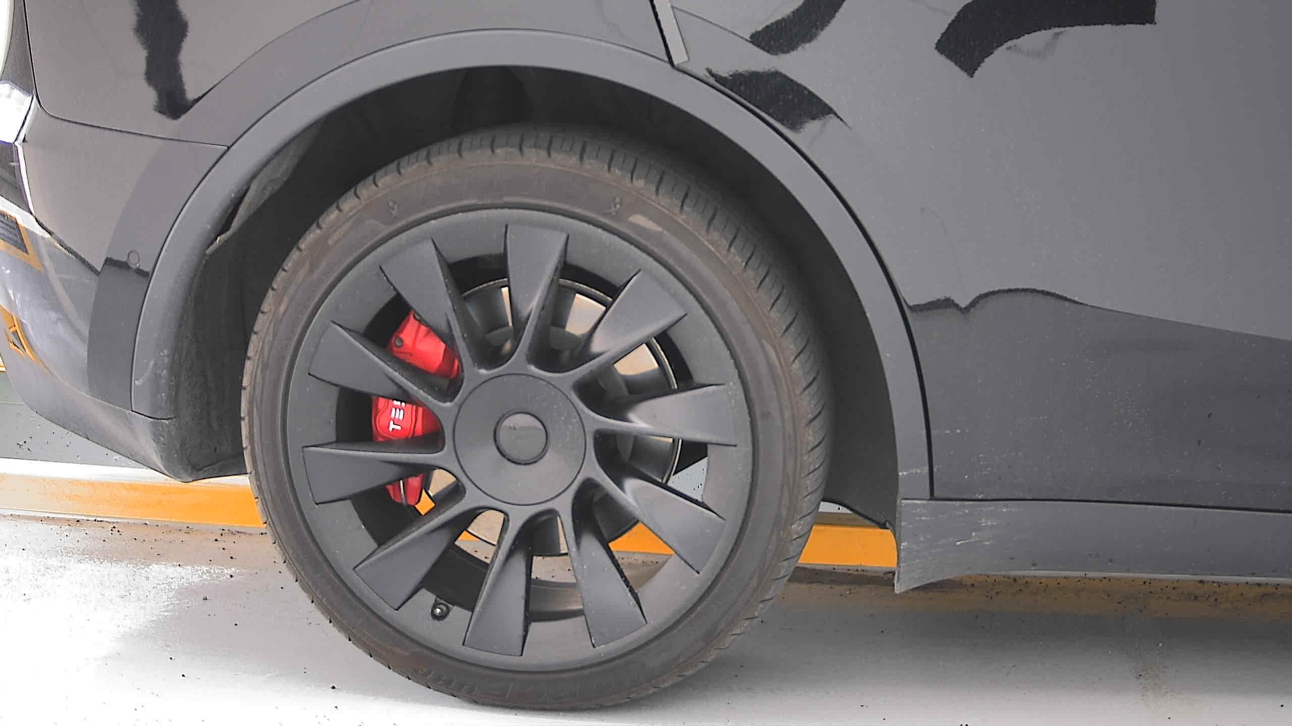 2022 - tesla model y