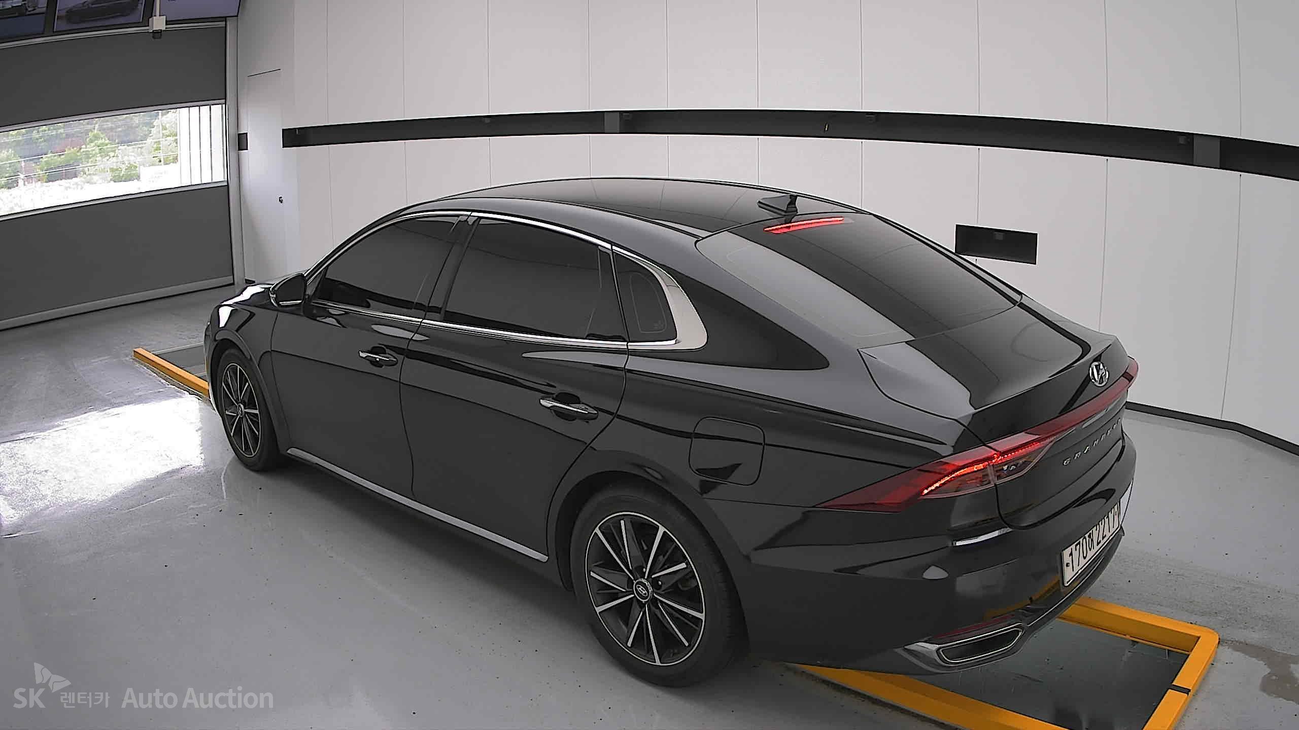 2021 - hyundai grandeur