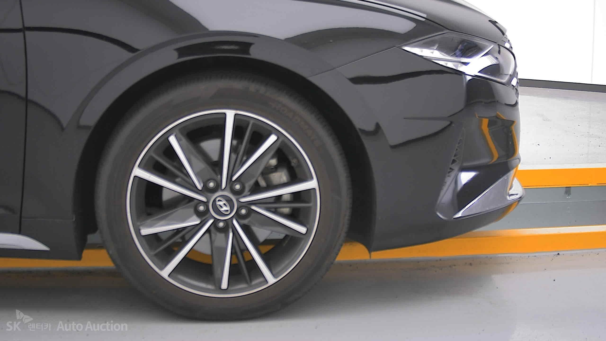 2021 - hyundai grandeur