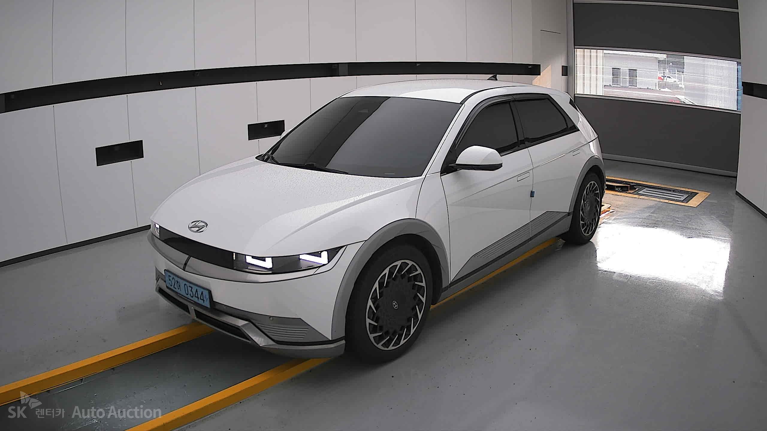 2022 - hyundai ioniq