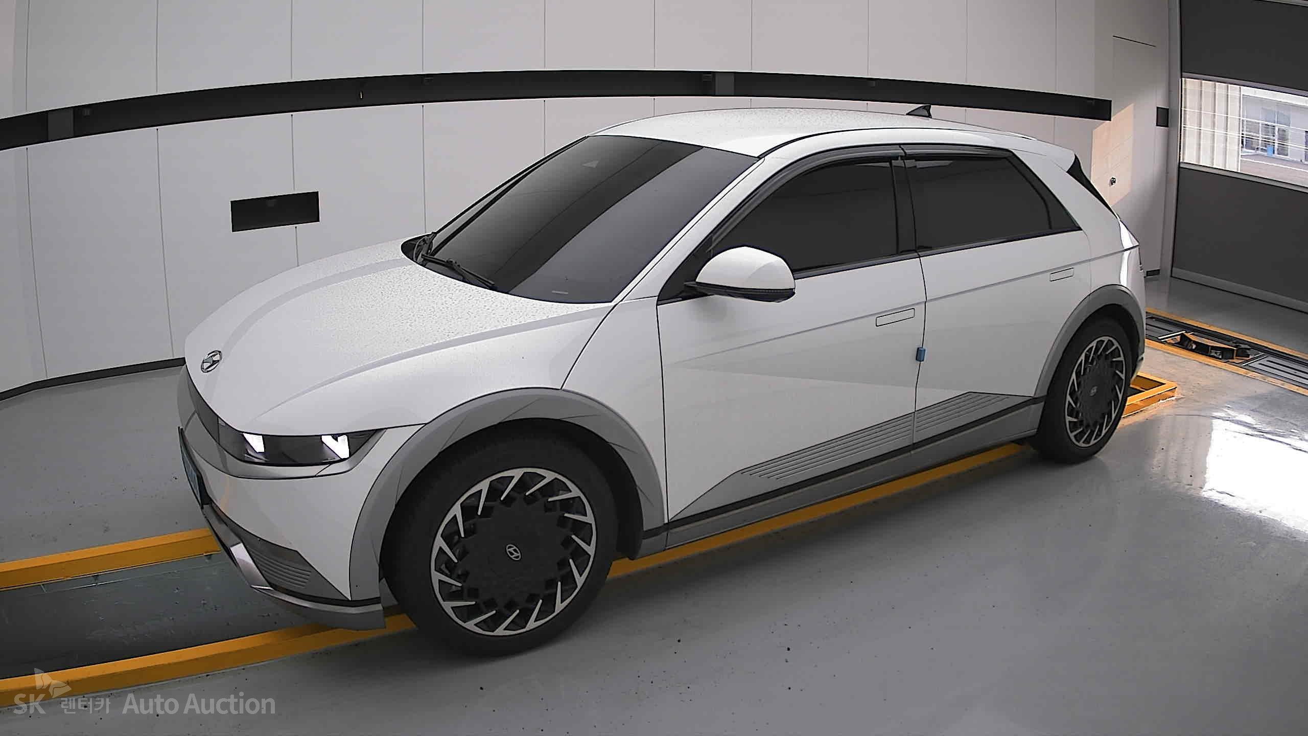 2022 - hyundai ioniq
