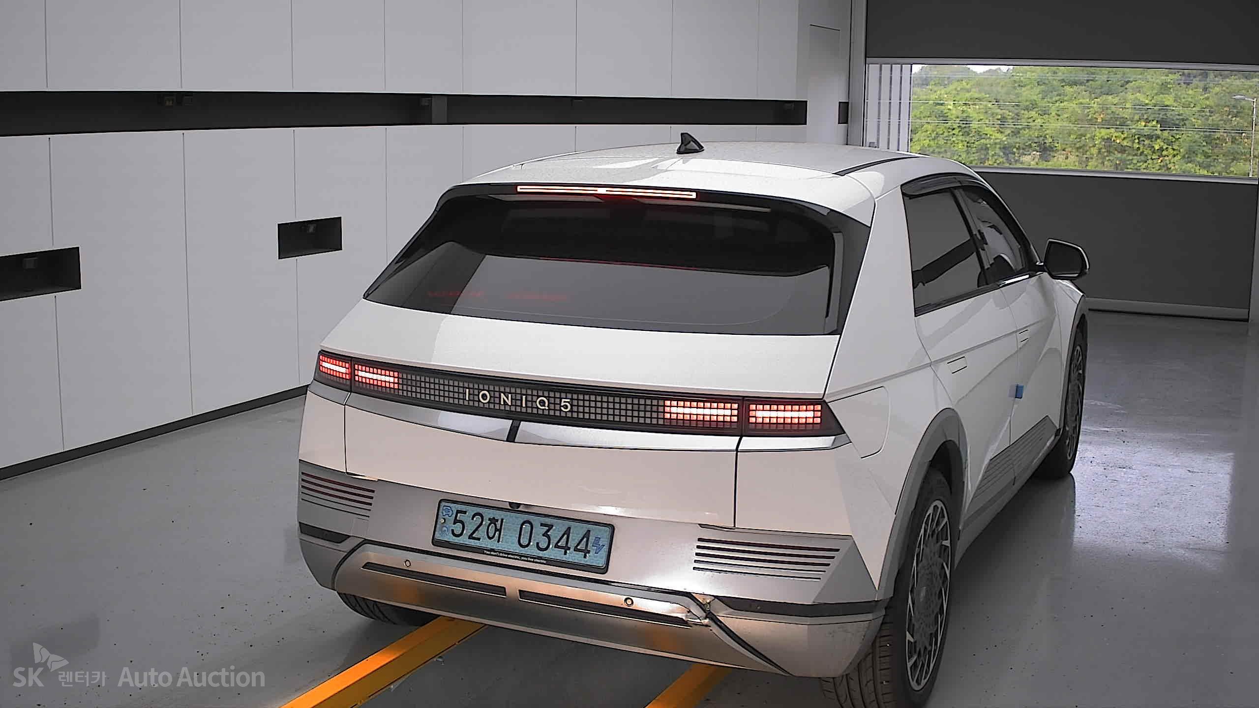 2022 - hyundai ioniq