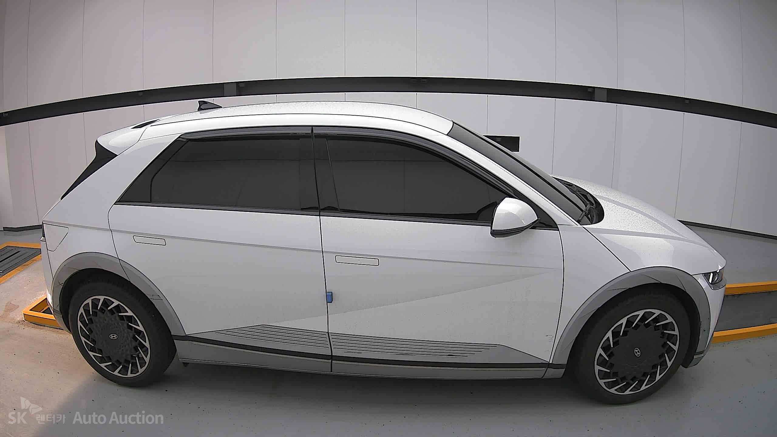 2022 - hyundai ioniq