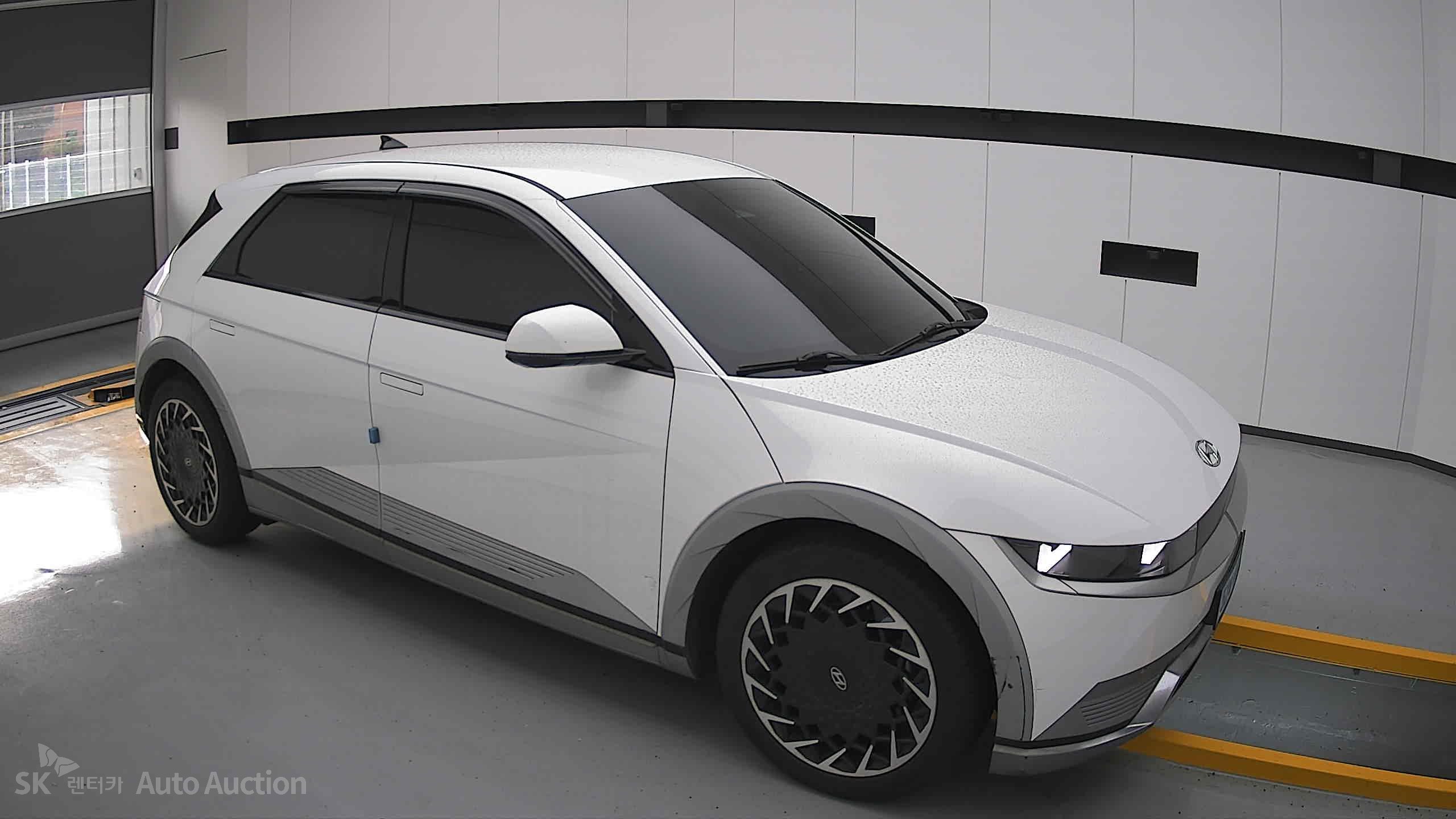 2022 - hyundai ioniq