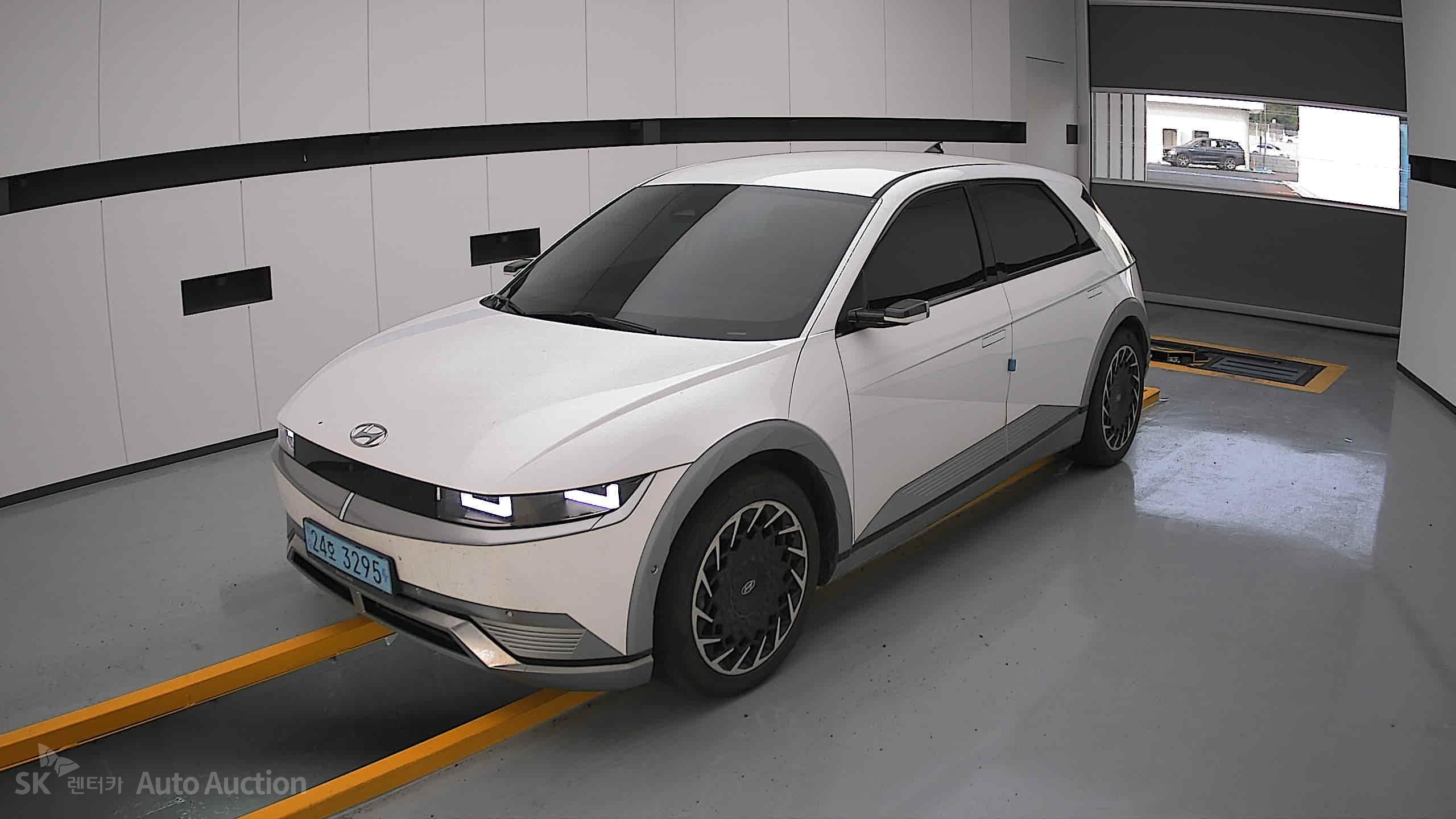 2022 - hyundai ioniq