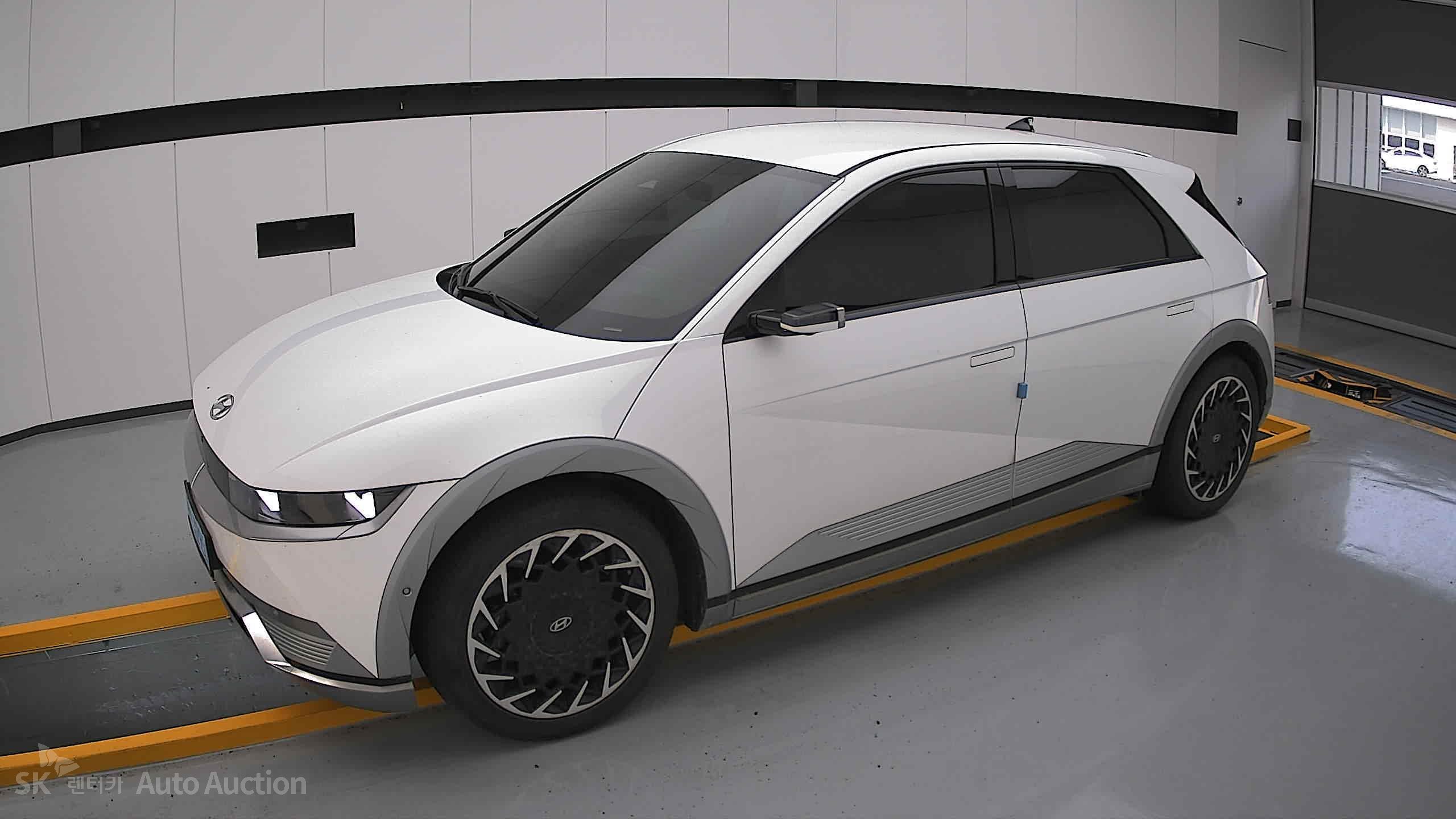 2022 - hyundai ioniq