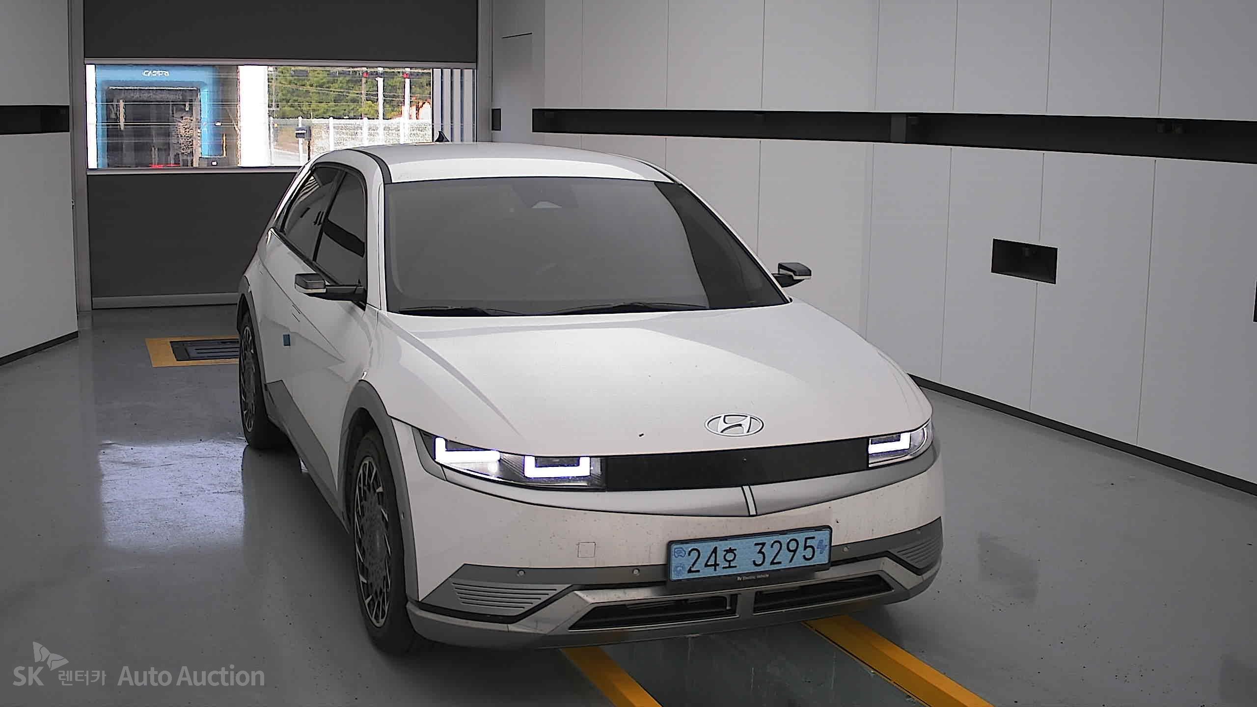 2022 - hyundai ioniq