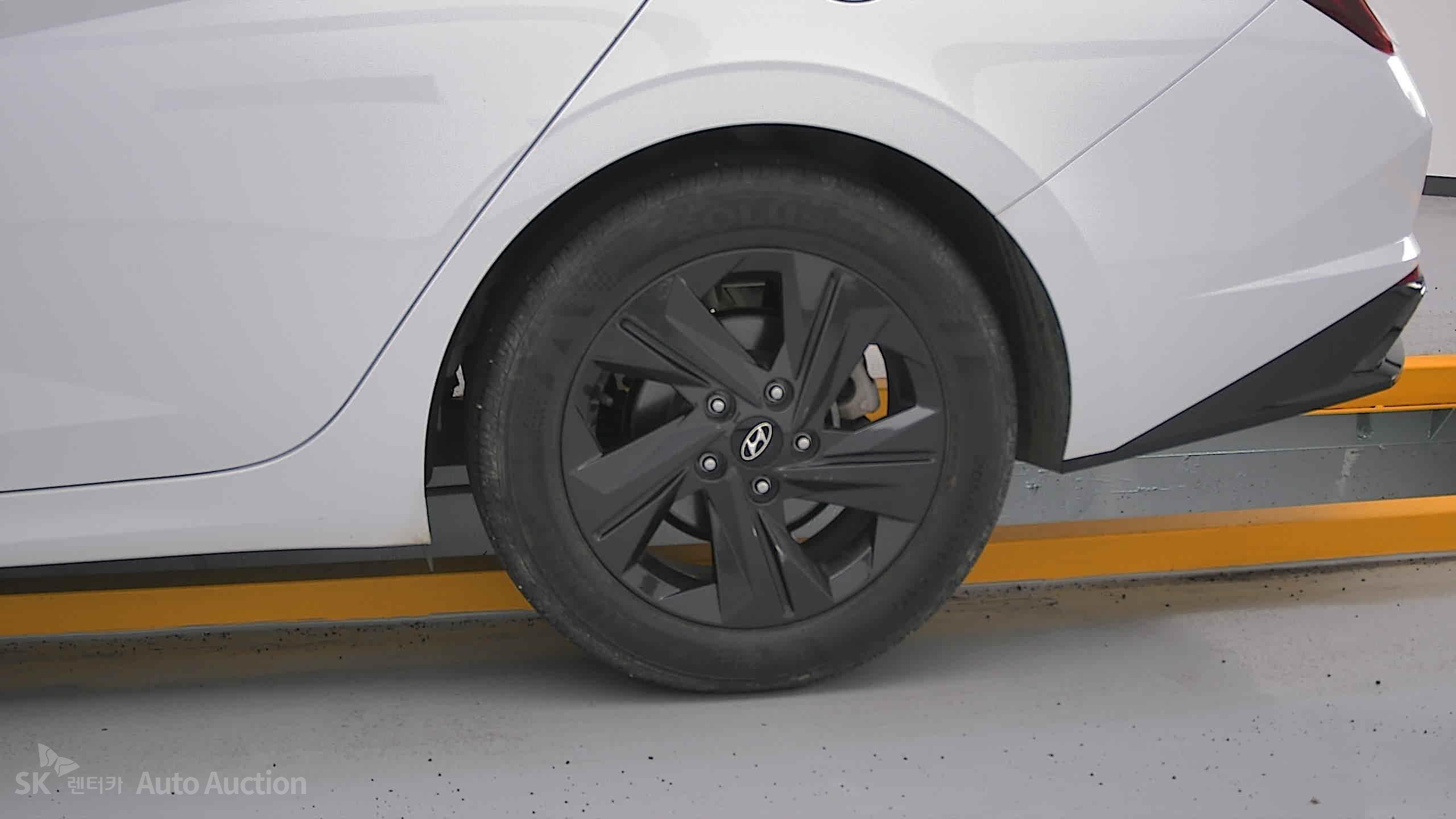 2023 - hyundai avante