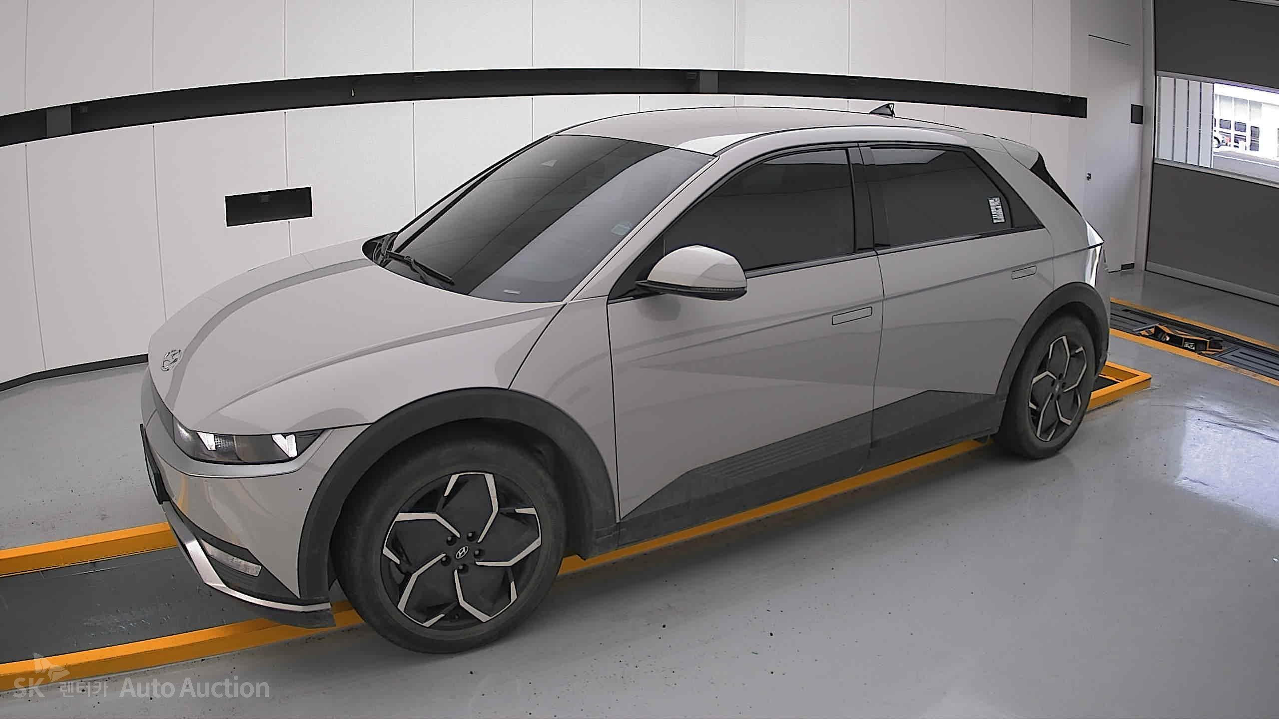 2022 - hyundai ioniq