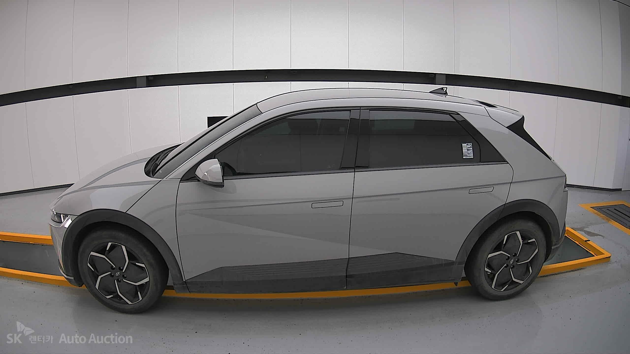 2022 - hyundai ioniq