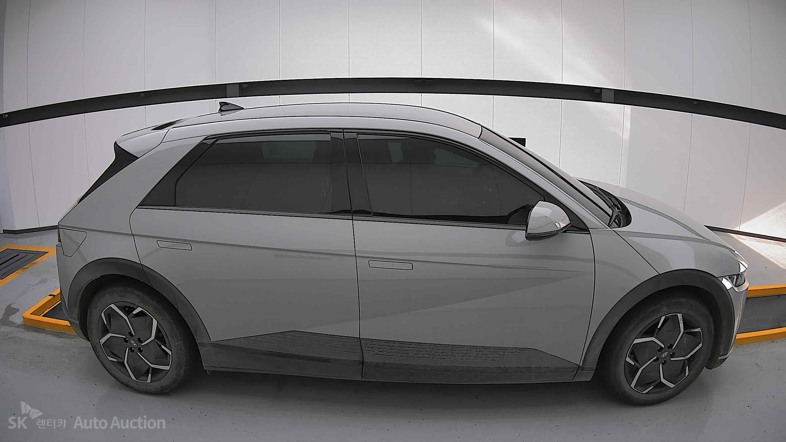 2022 - hyundai ioniq