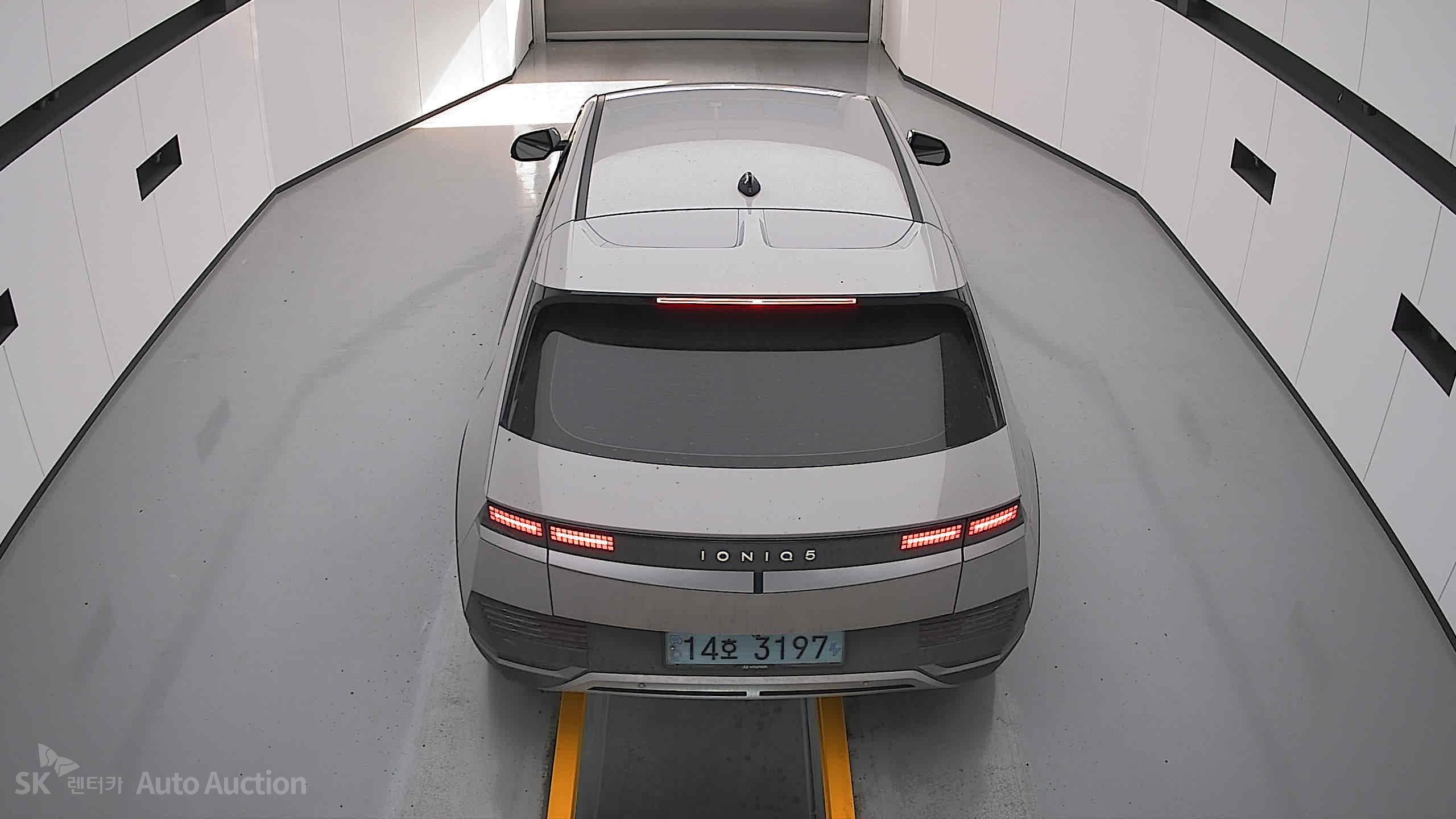 2022 - hyundai ioniq
