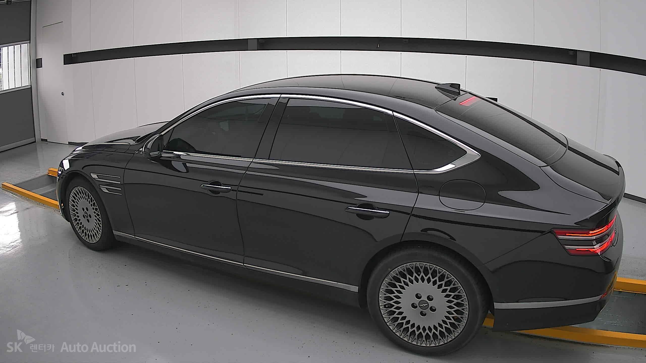 2022 - genesis g80
