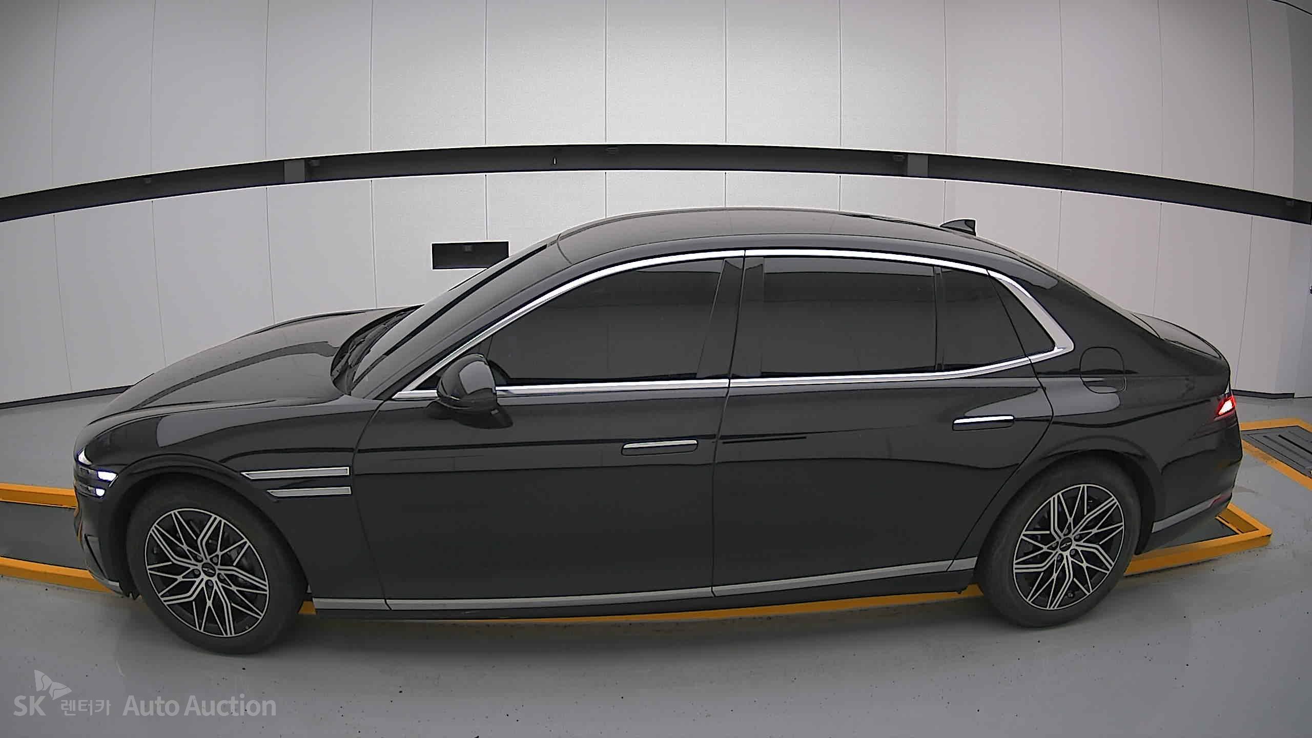 2022 - genesis g90