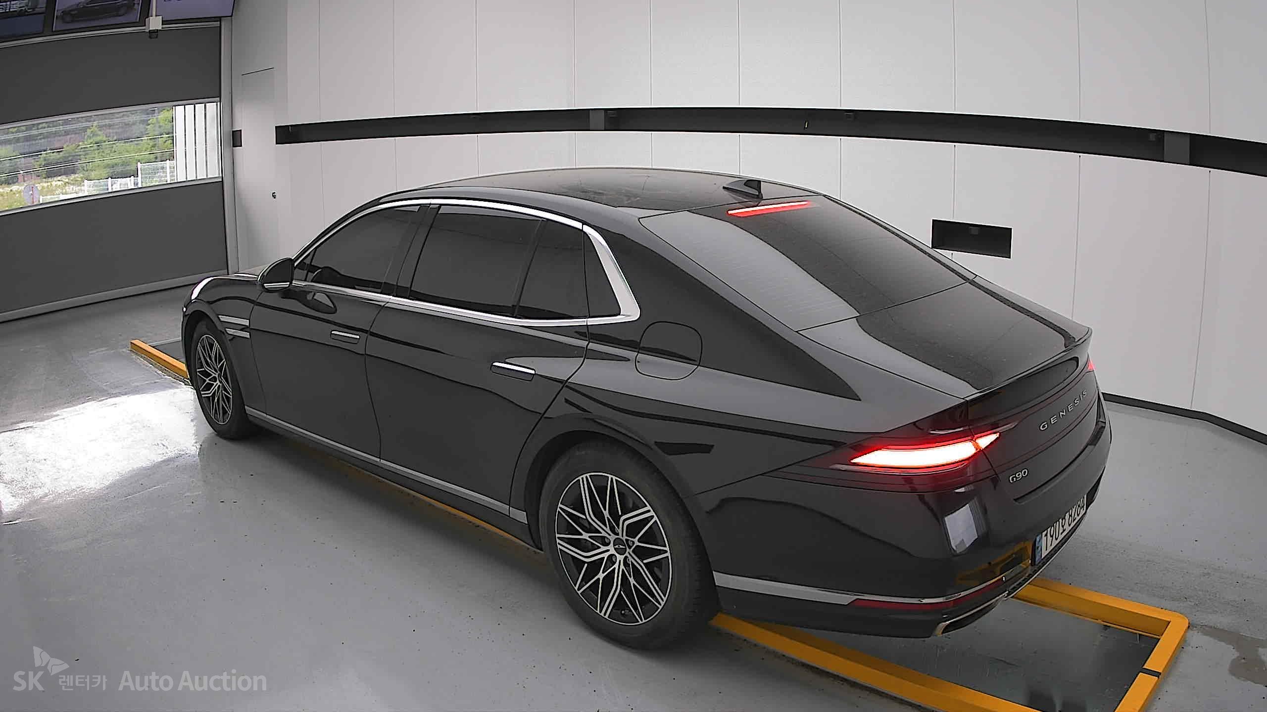 2022 - genesis g90