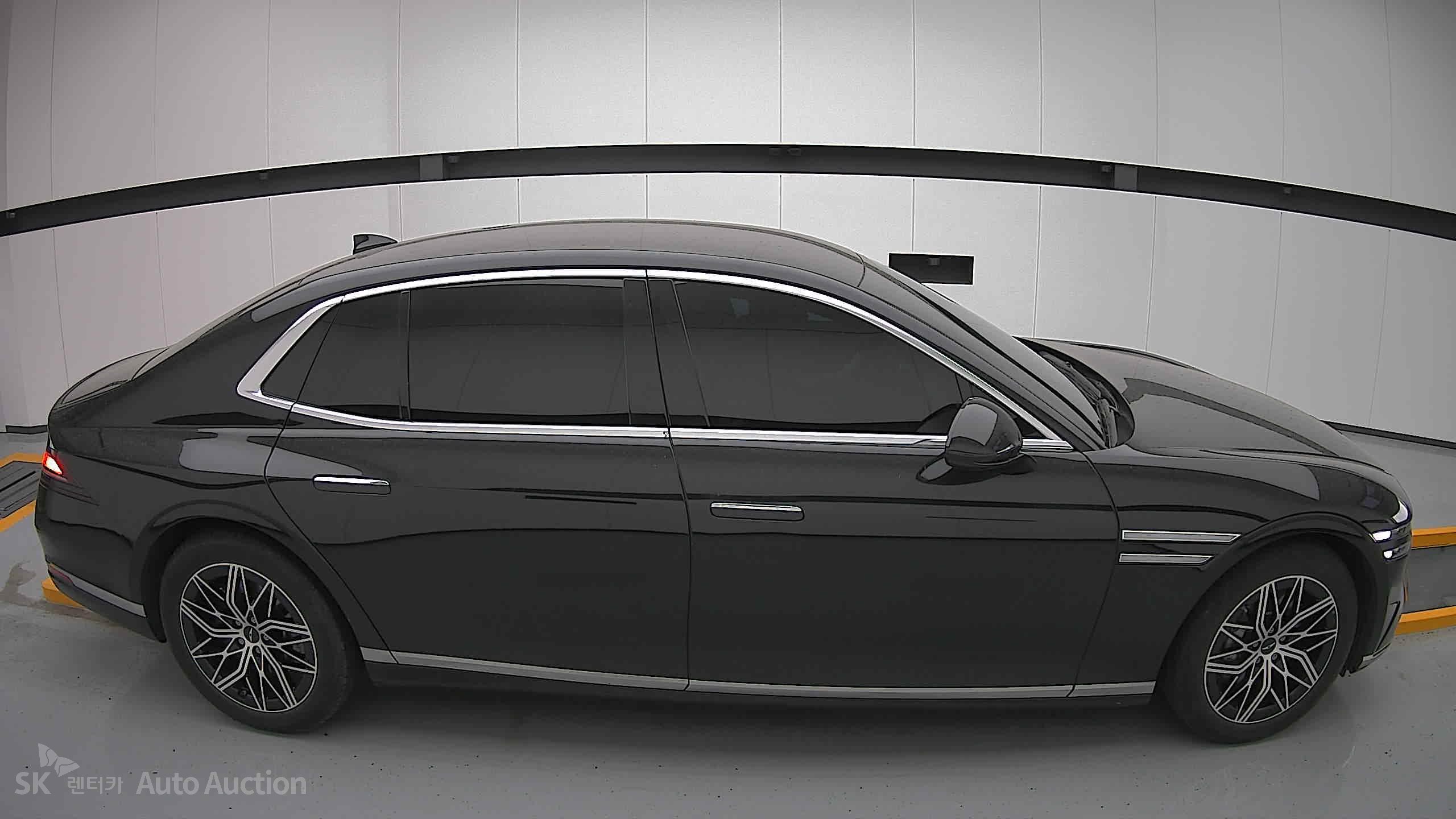 2022 - genesis g90