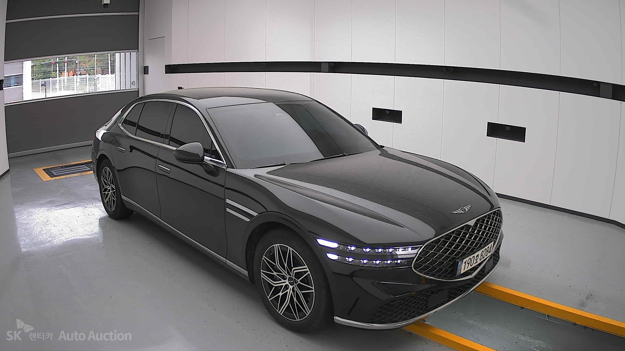 2022 - genesis g90