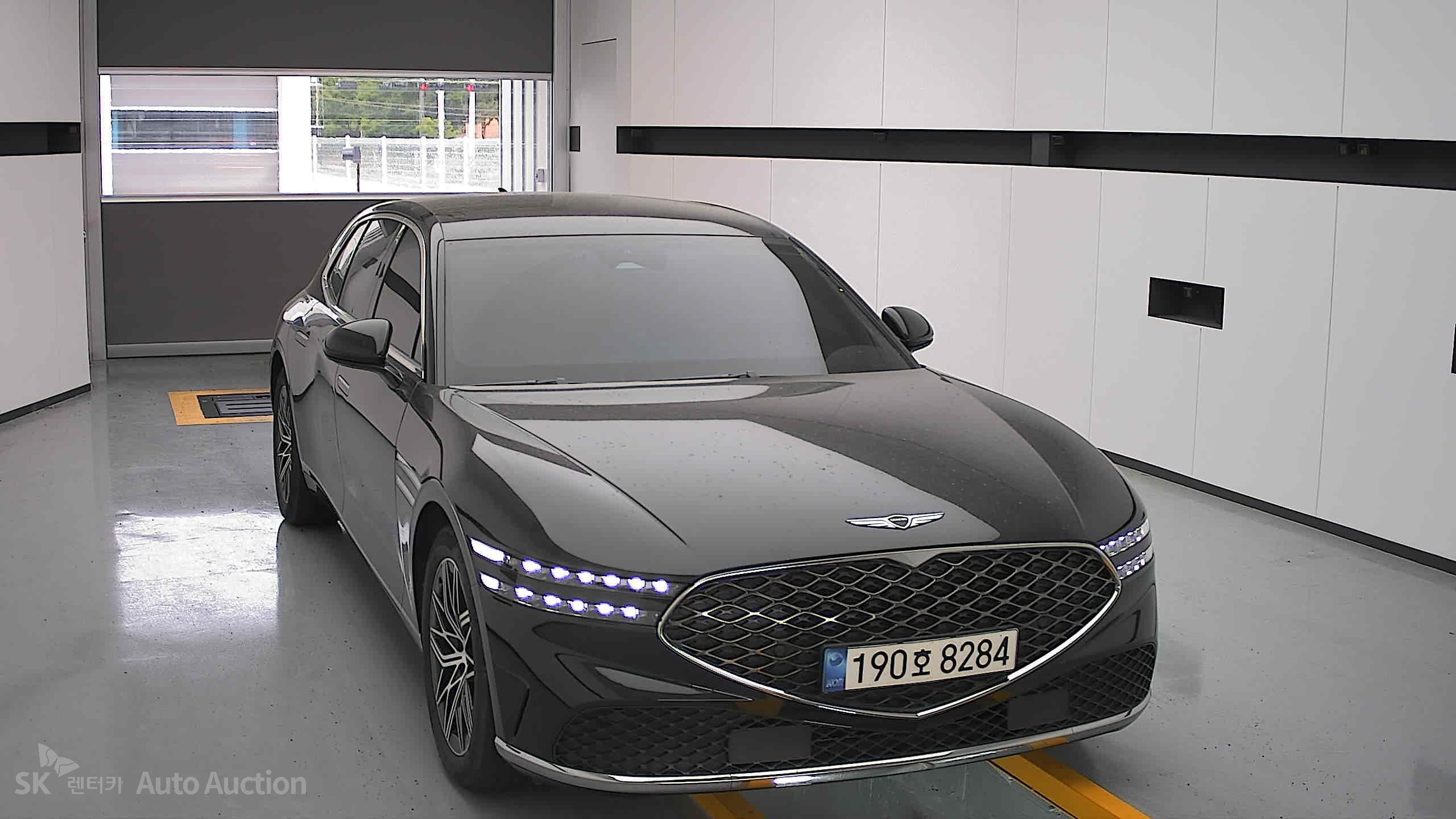 2022 - genesis g90