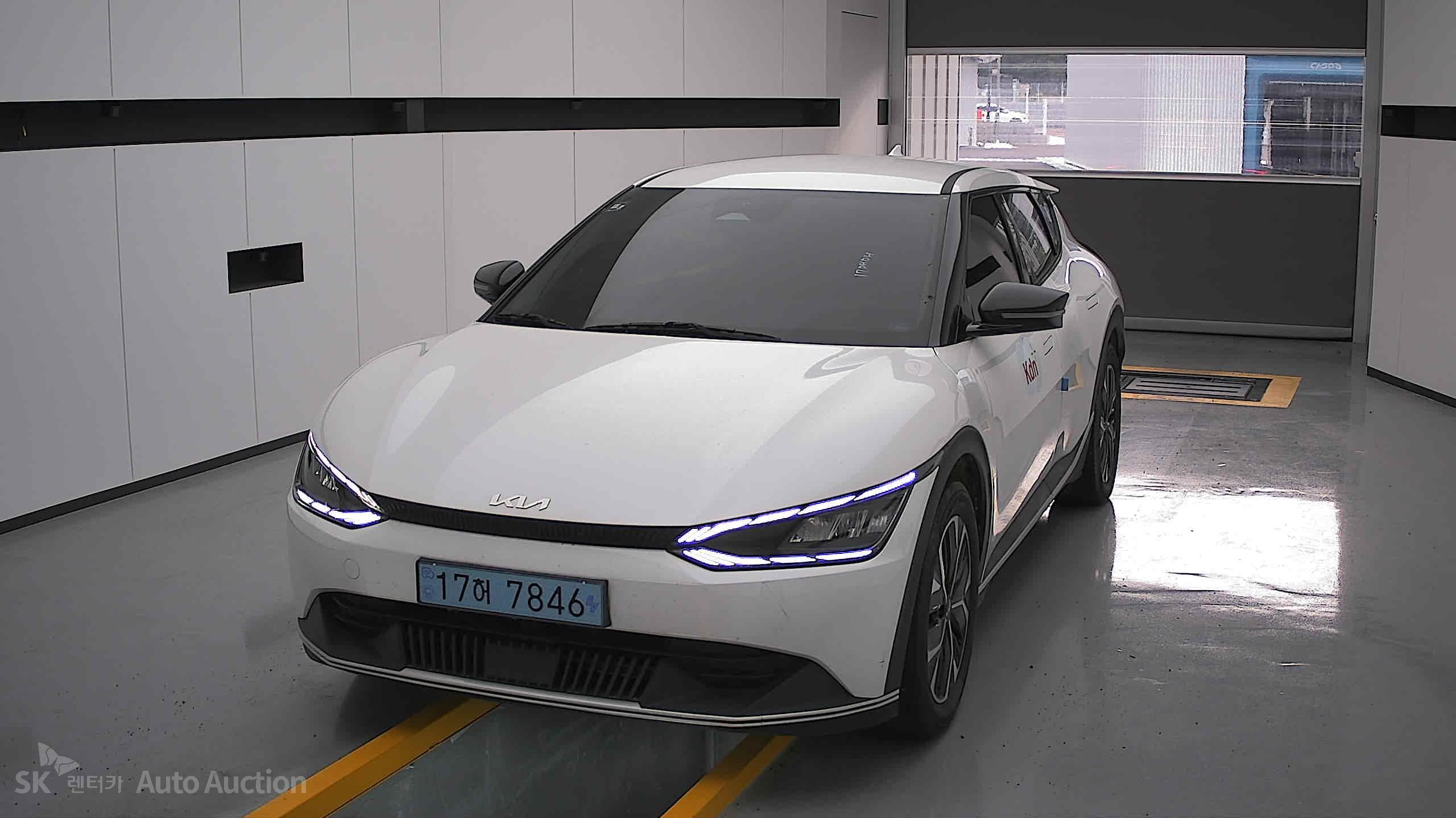 2022 - kia ev6
