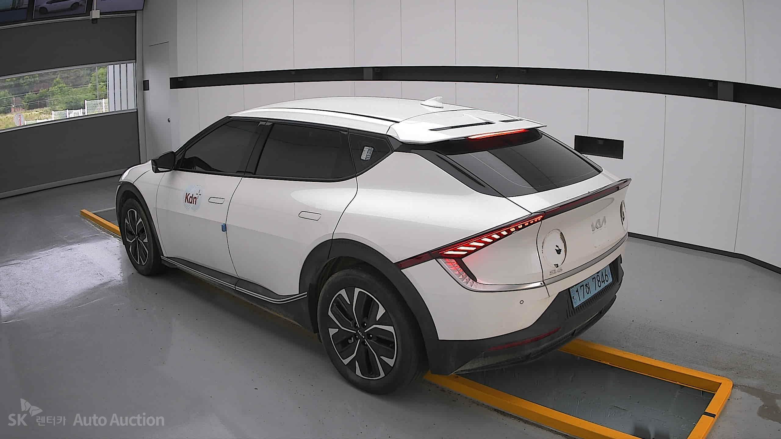 2022 - kia ev6