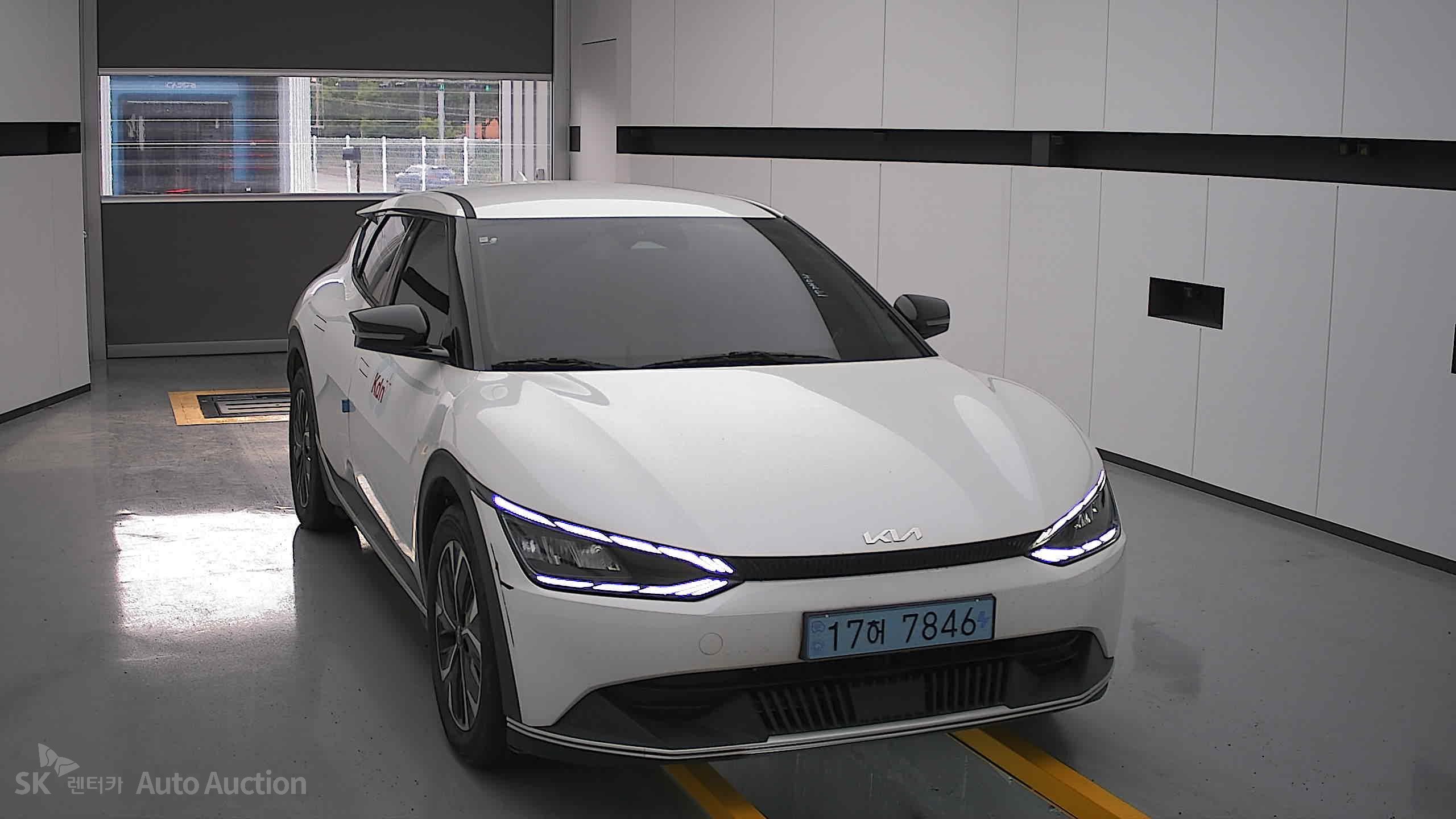 2022 - kia ev6