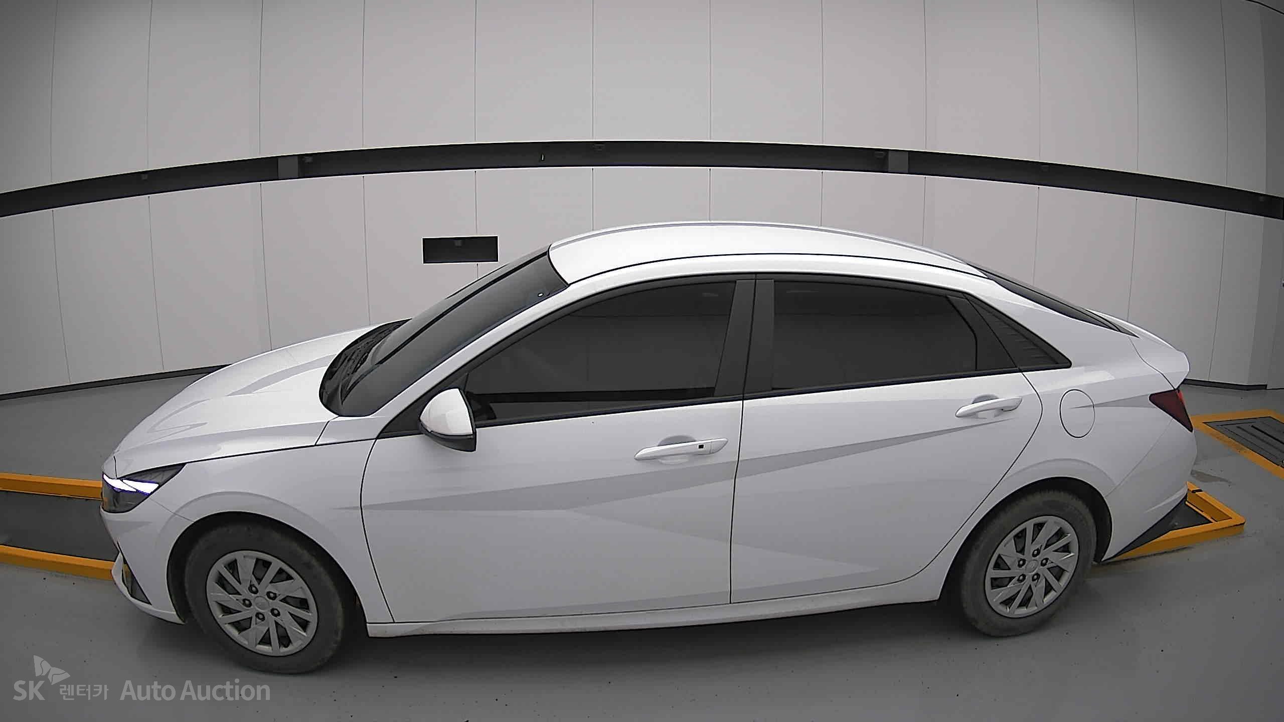 2022 - hyundai avante