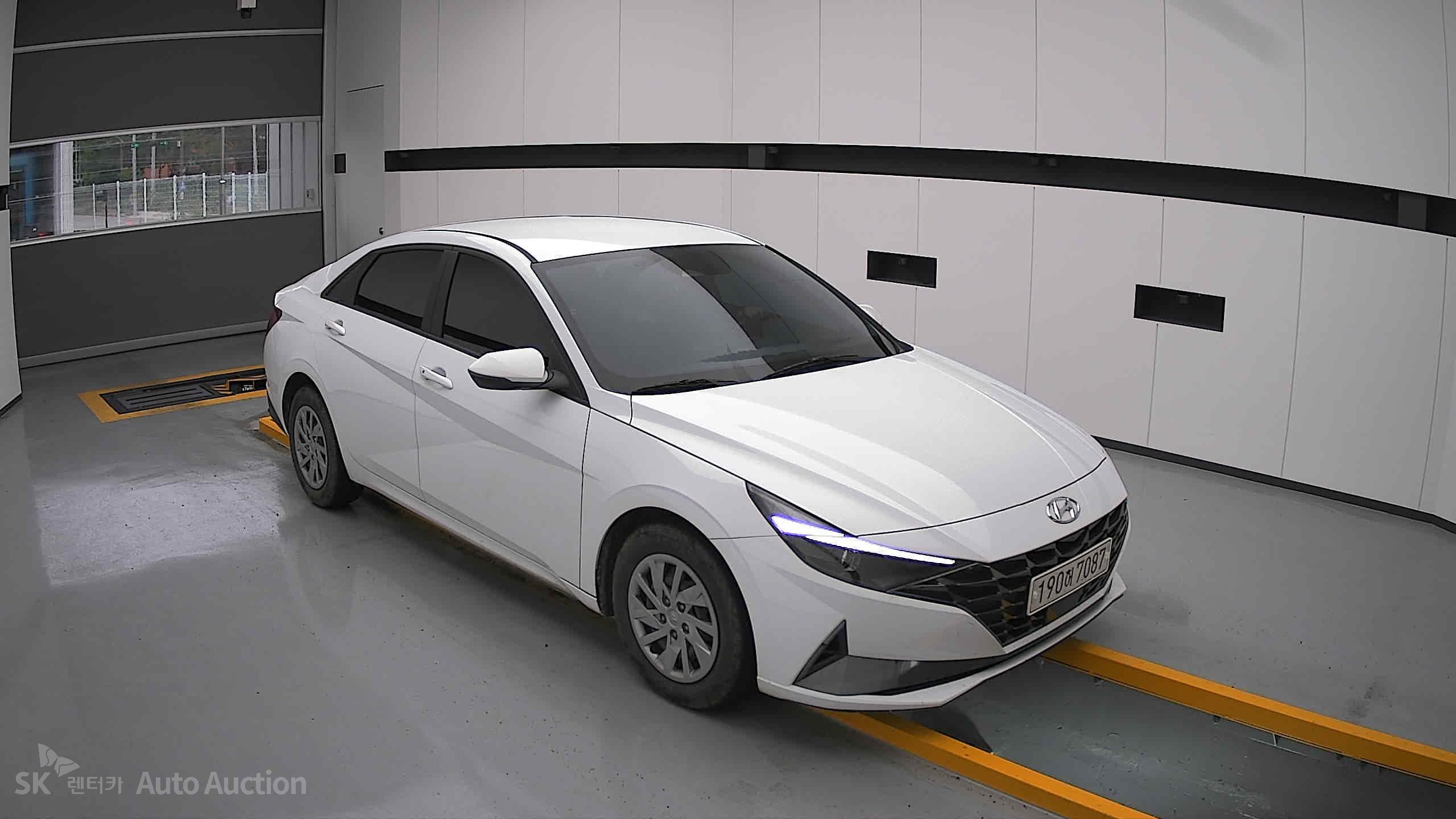 2022 - hyundai avante